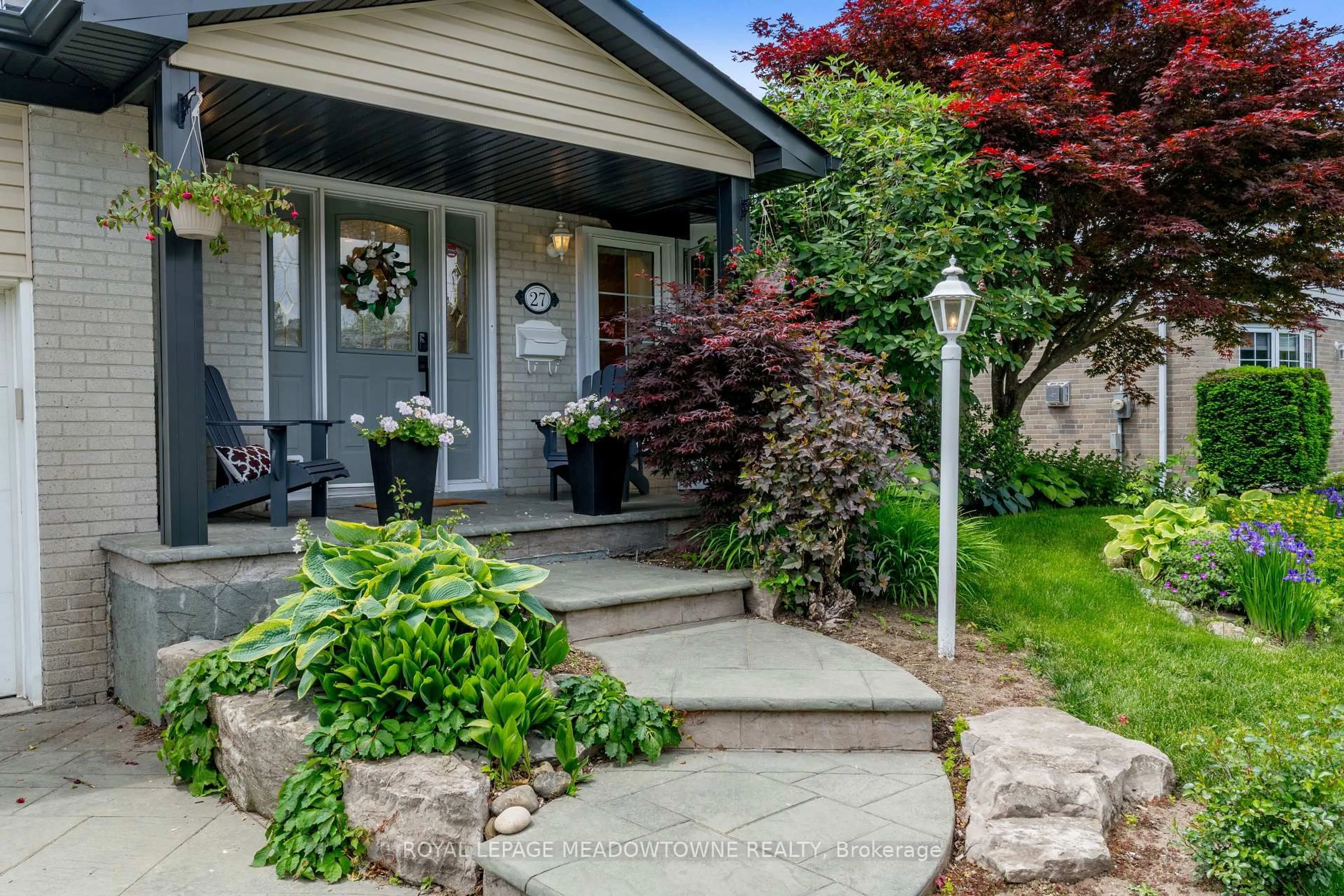 Unknown for 27 Stockman Cres, Halton Hills Ontario L7G 1J5
