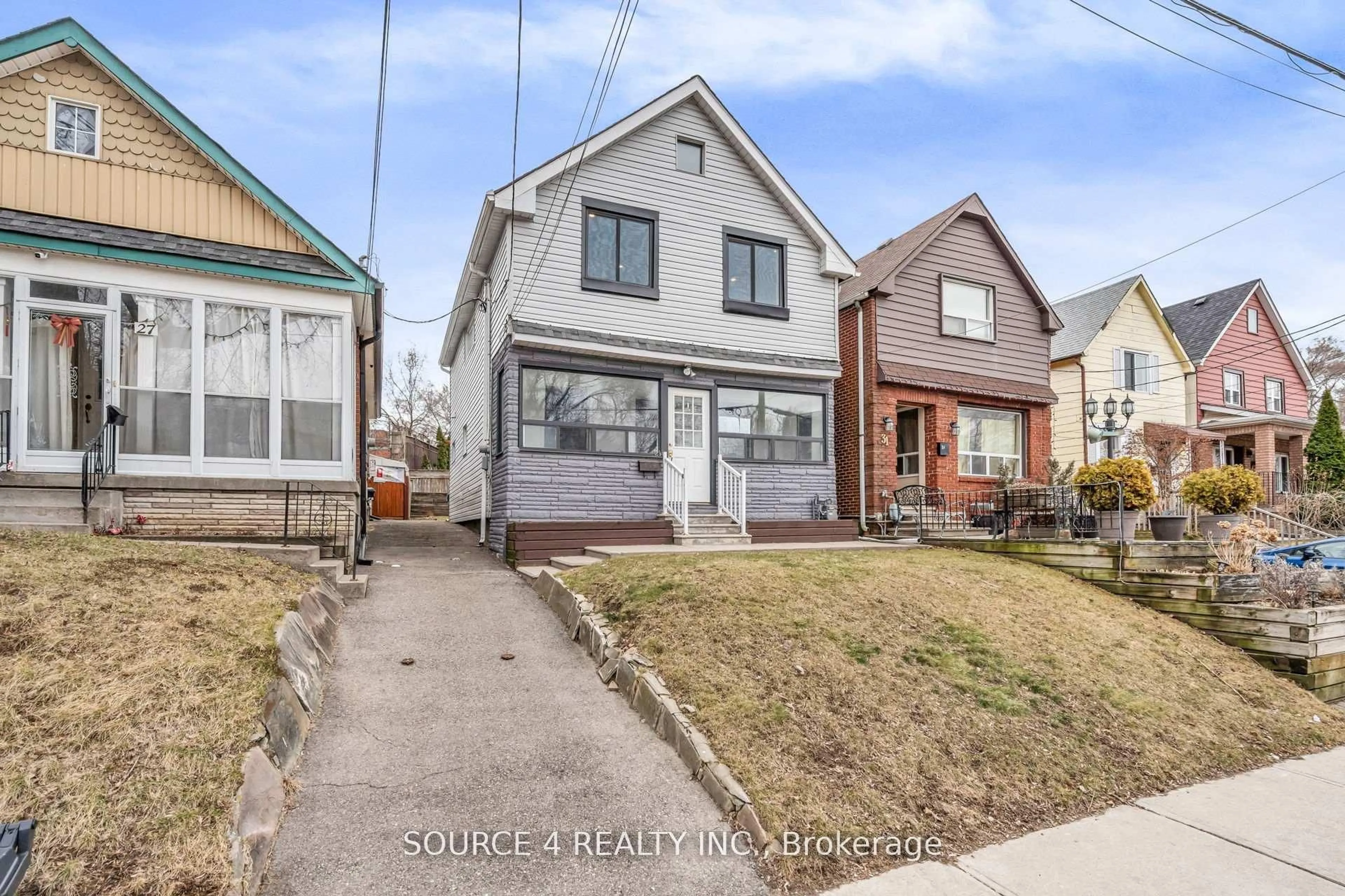Unknown for 29 Hillary Ave, Toronto Ontario M6N 2B9