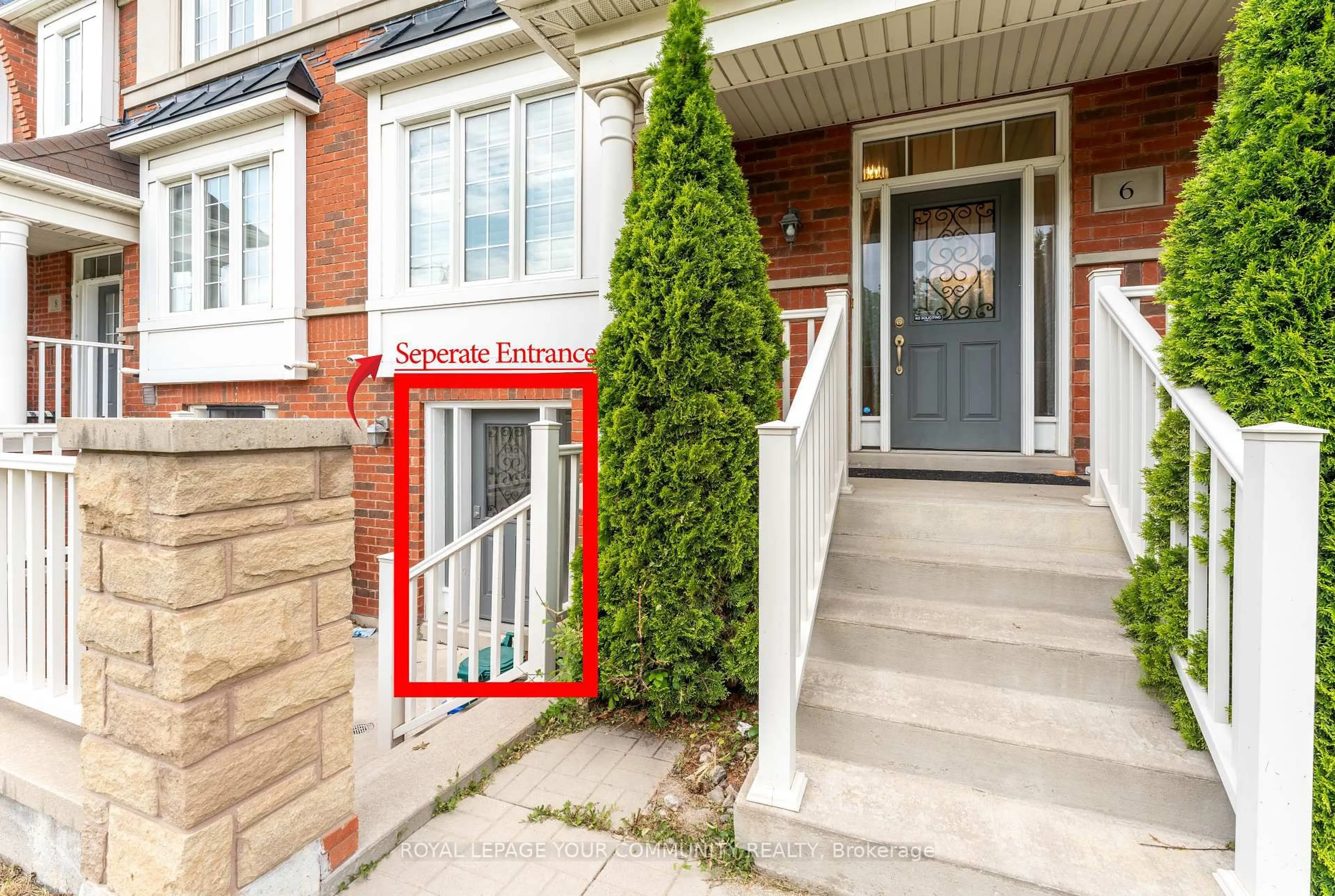 Indoor entryway for 6 Bellchase Tr, Brampton Ontario L6P 3K4