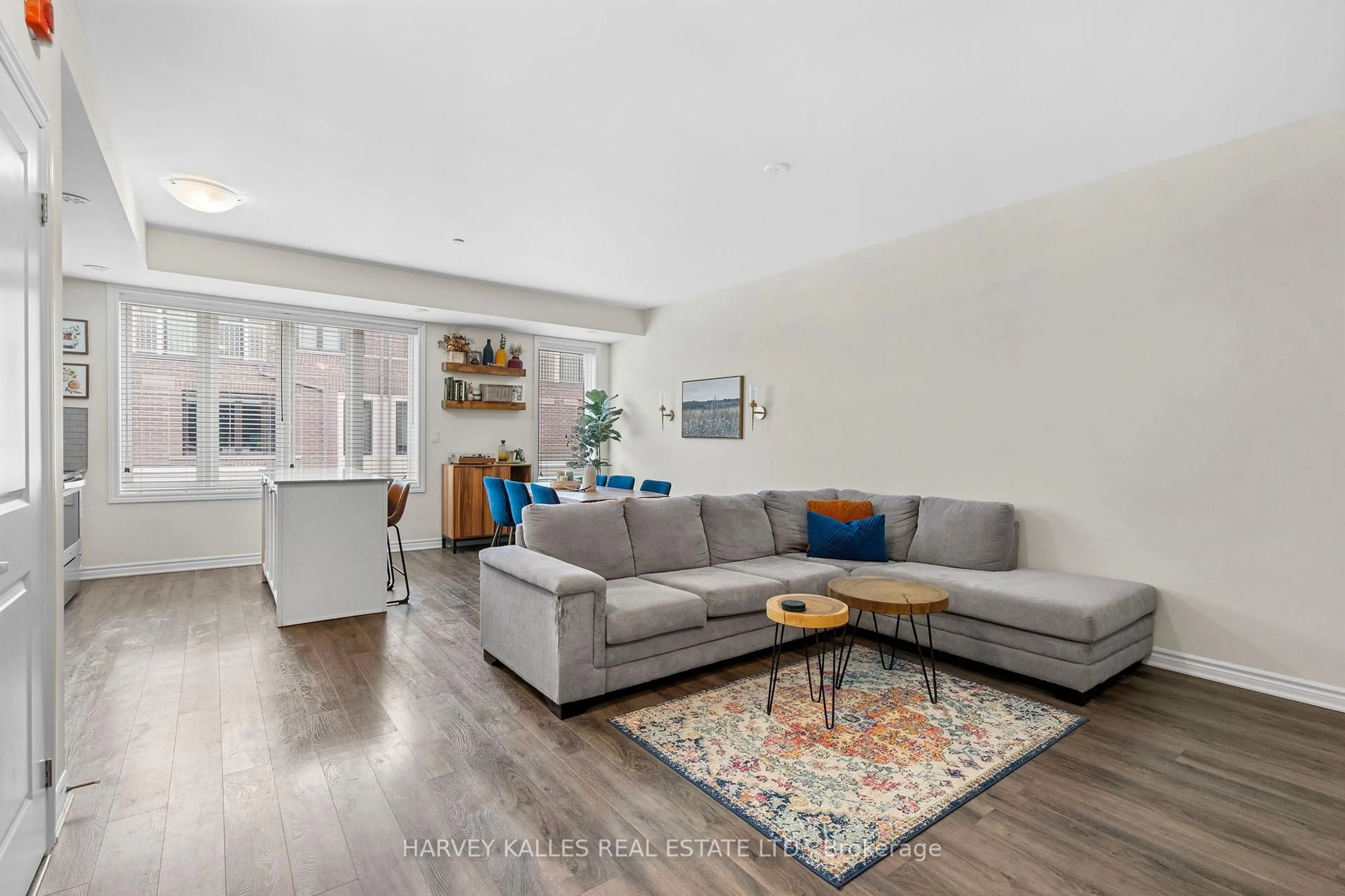 Living room with furniture, unknown for 85 Eastwood Park Gdns #11, Toronto Ontario M8W 0B2