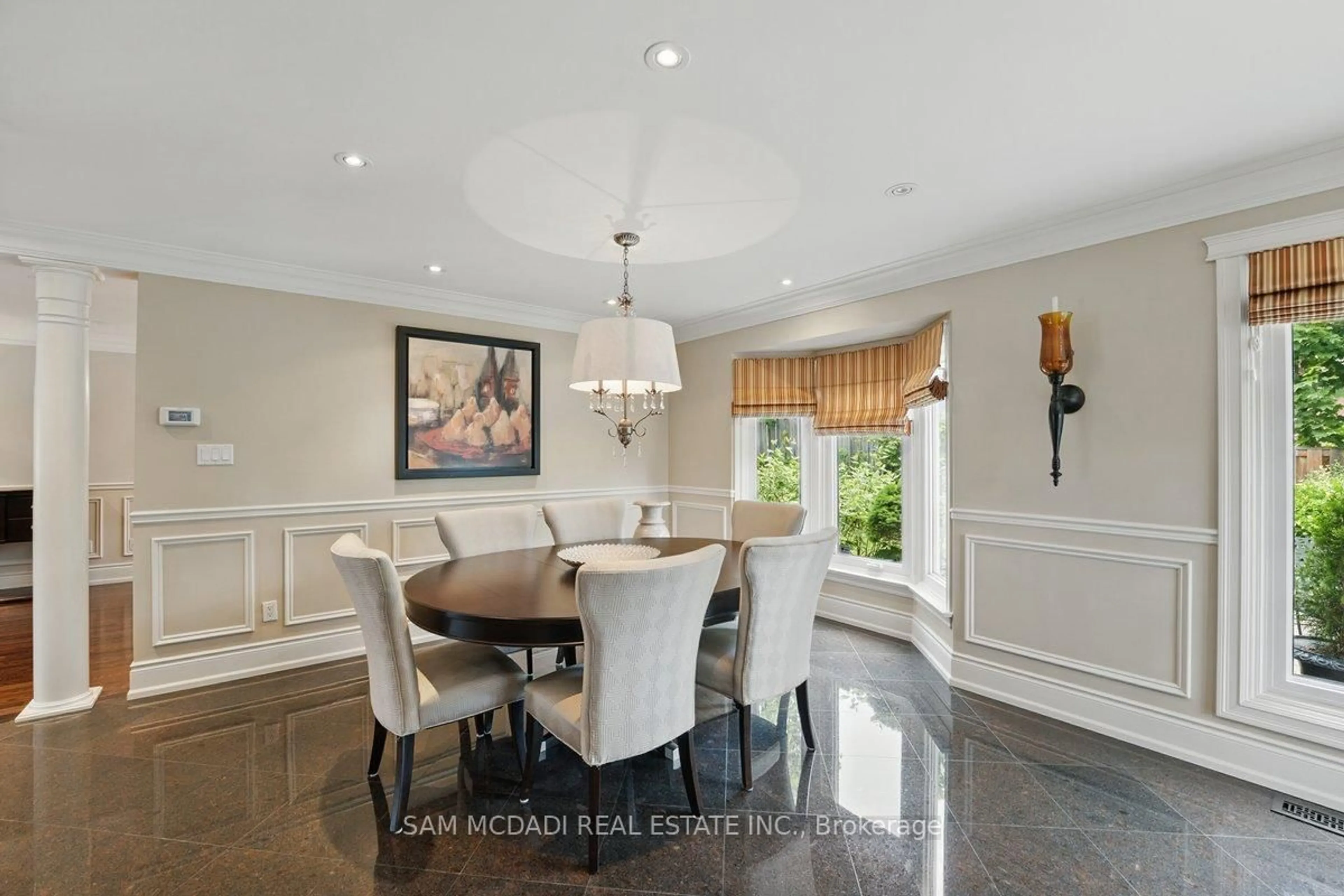 Dining room, ceramic/tile floor for 215 Anastasia Terr, Mississauga Ontario L5B 3A5