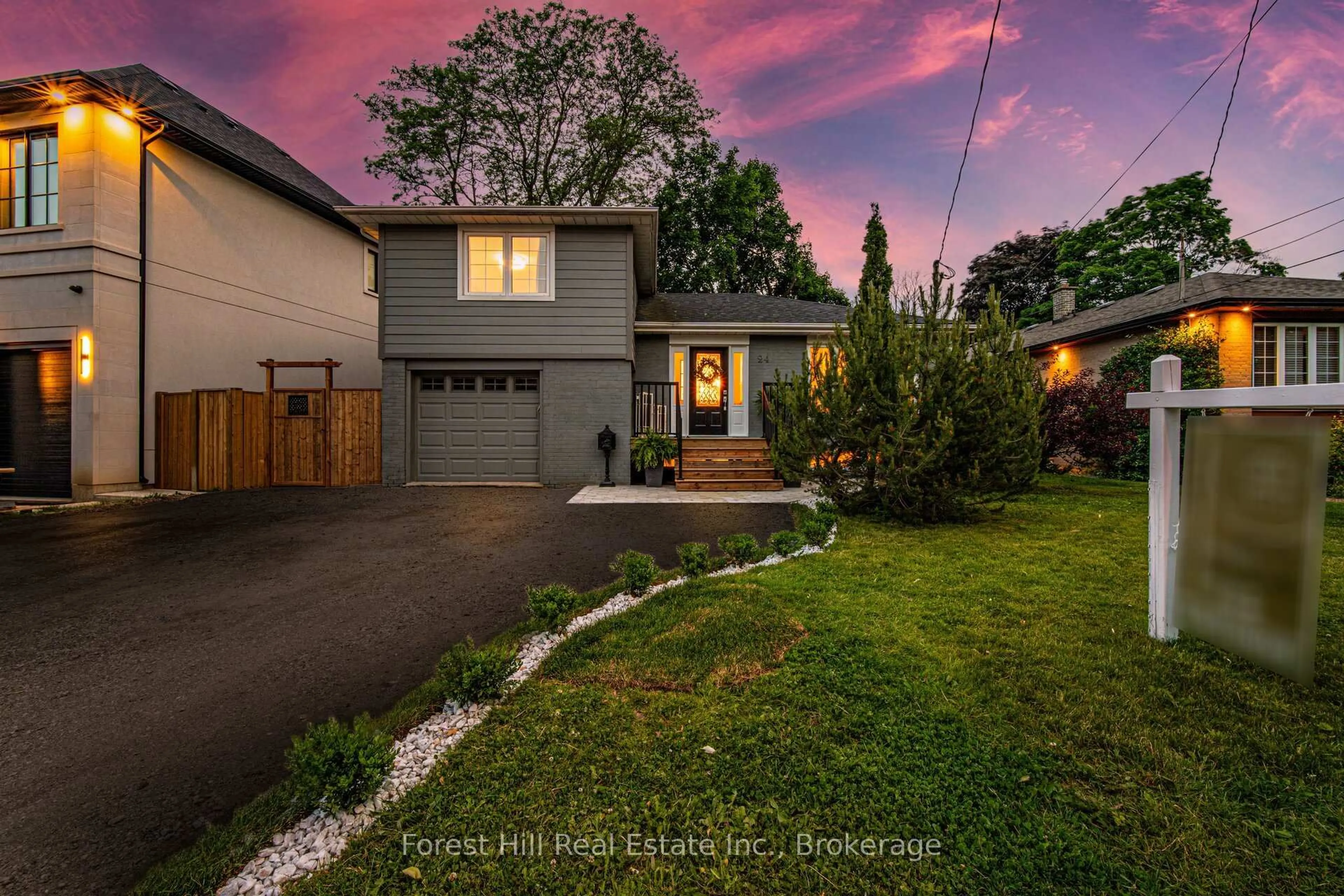 A pic from outside/outdoor area/front of a property/back of a property/a pic from drone, street for 24 Upminster Cres, Toronto Ontario M9B 5W2