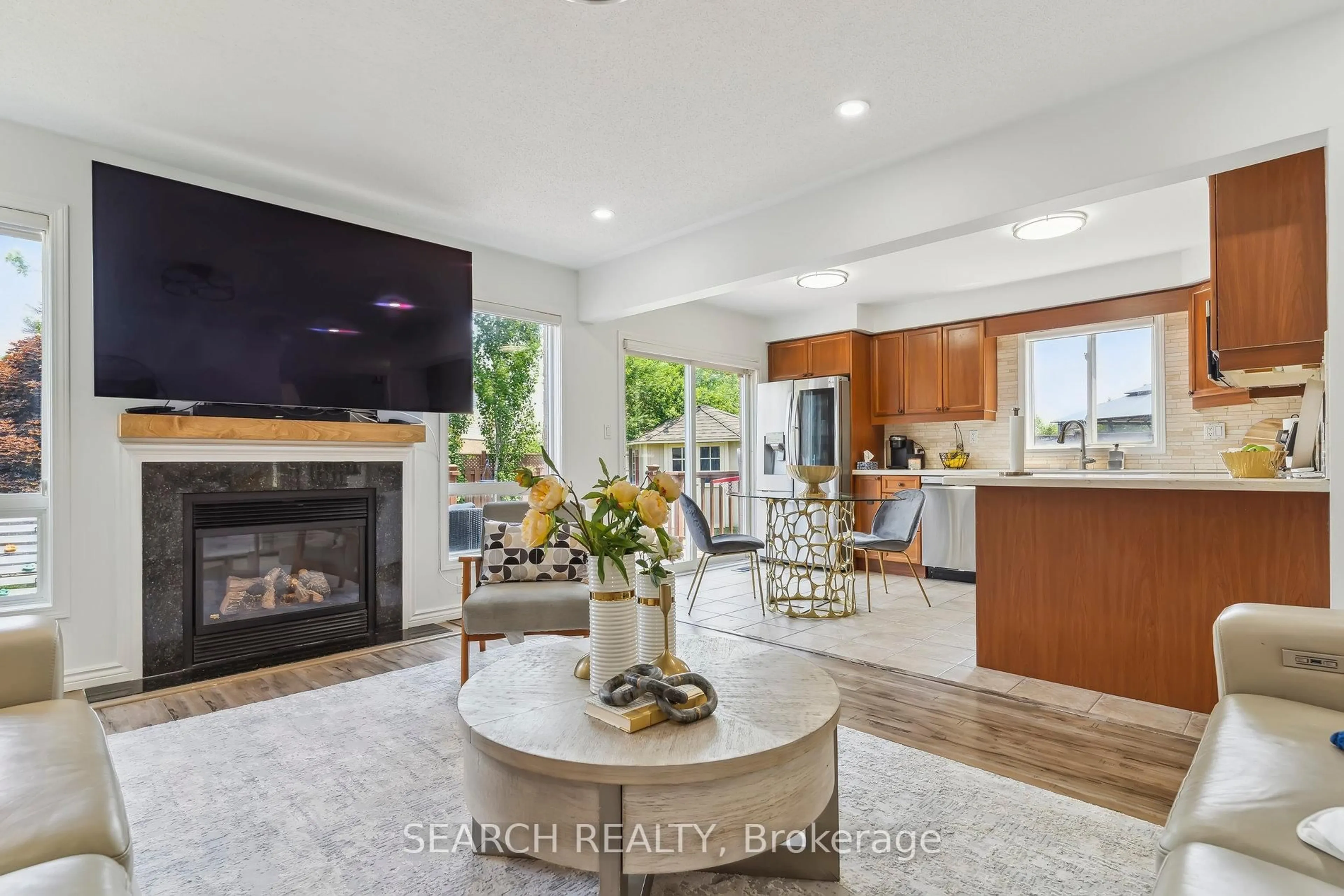 Open concept kitchen, unknown for 1078 Barclay Circ, Milton Ontario L9T 5W3