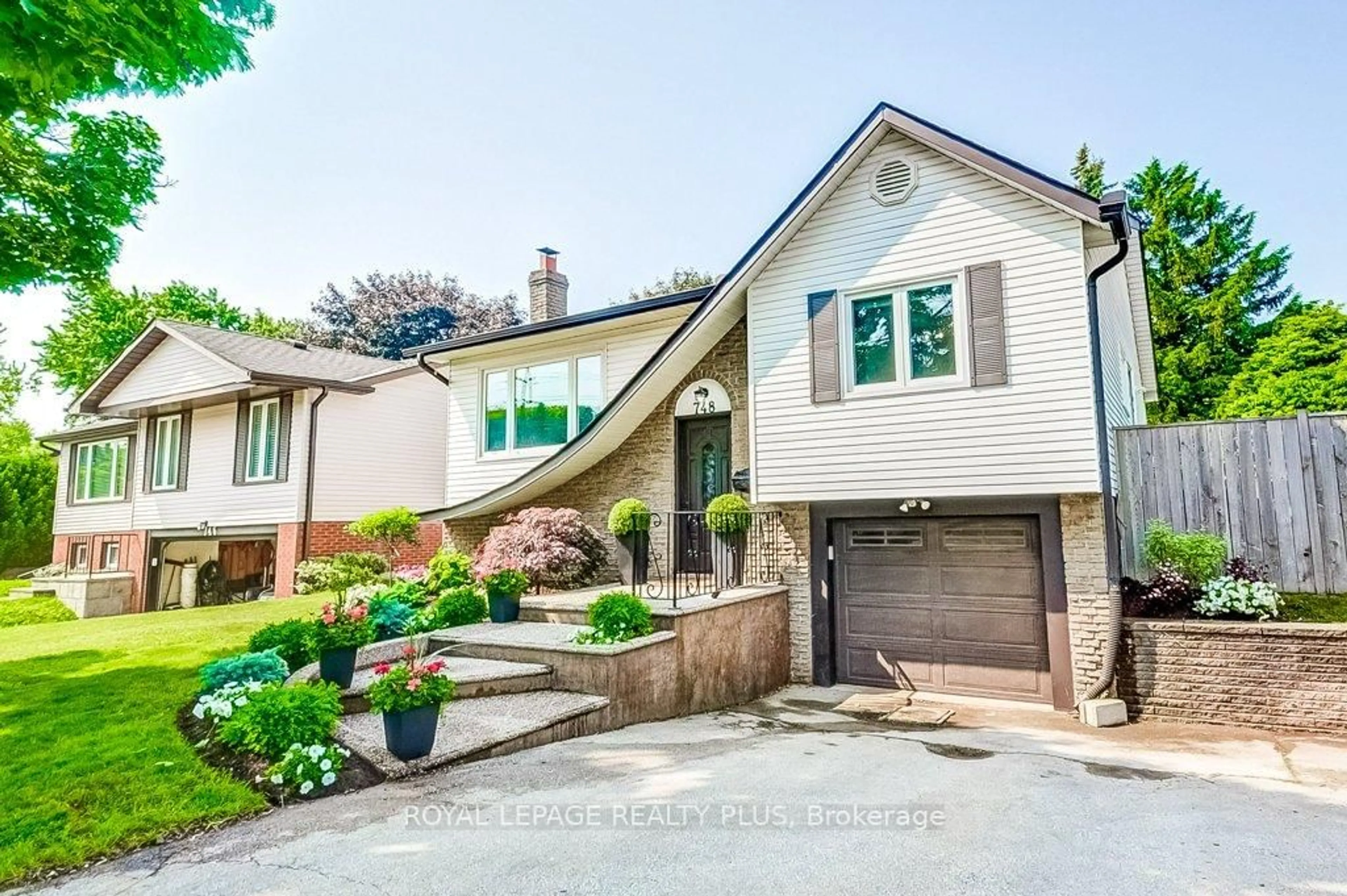 Unknown for 748 Francis Rd, Burlington Ontario L7T 4A3