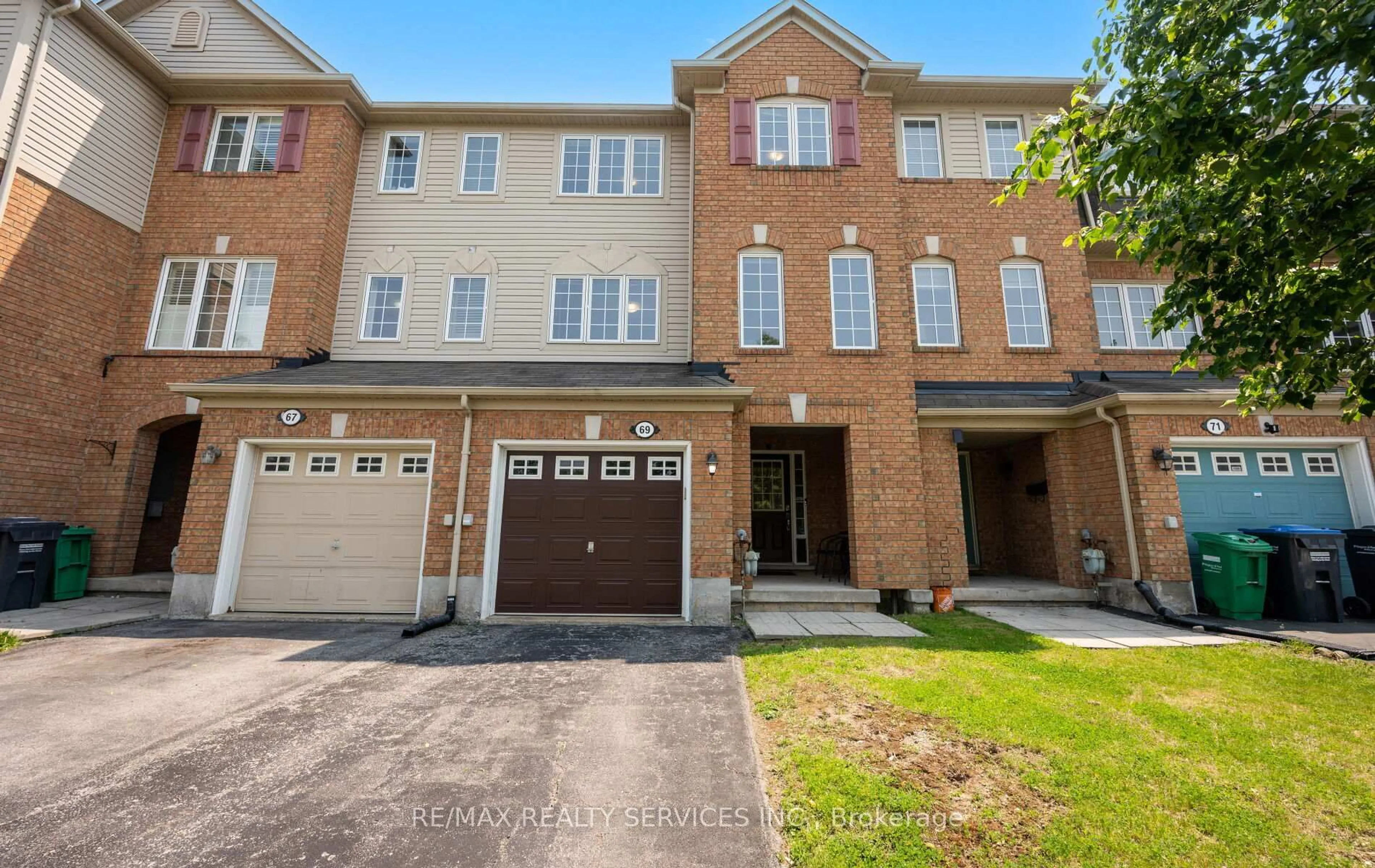 Unknown for 69 Decker Hollow Circ, Brampton Ontario L6X 0L5