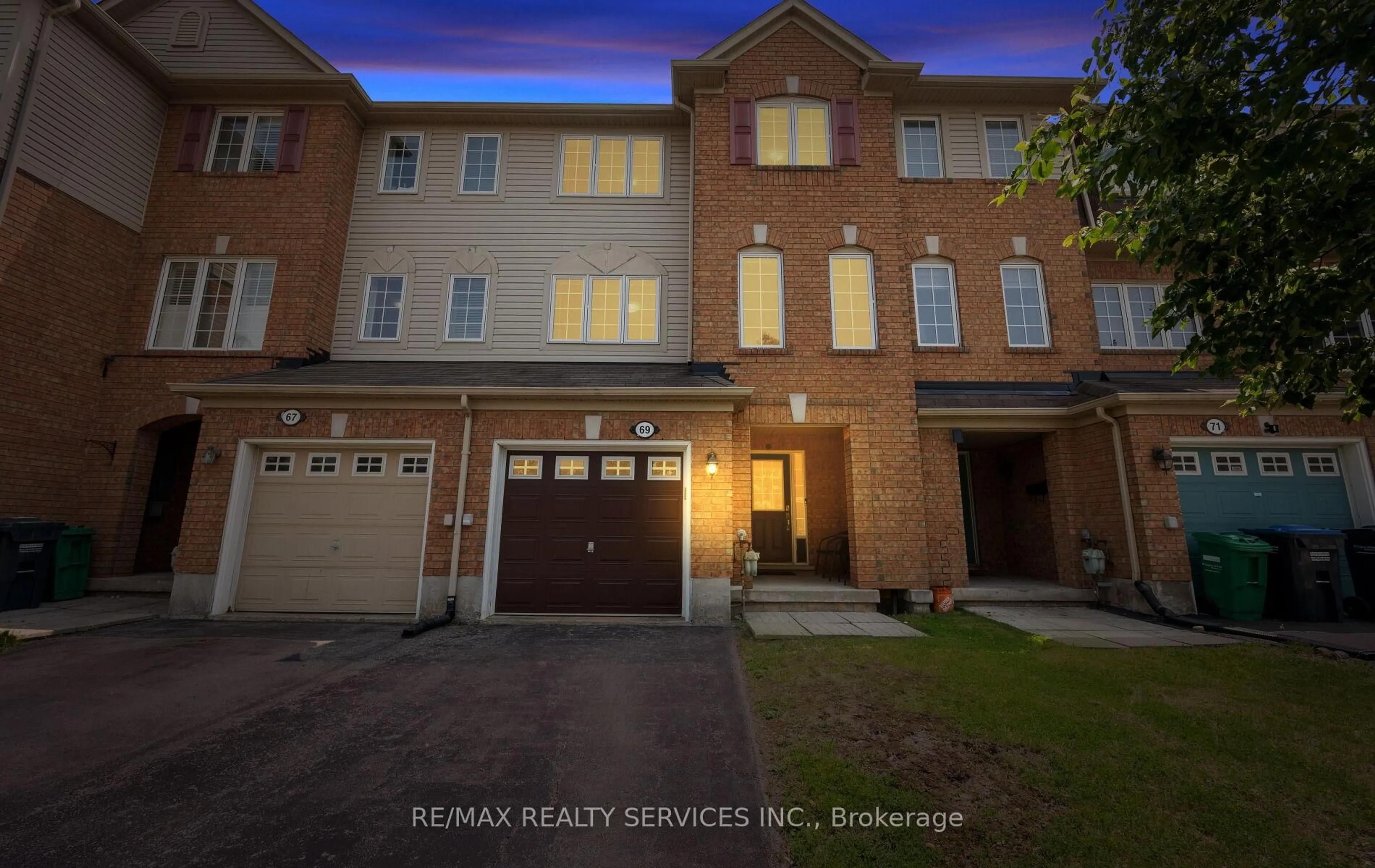 Unknown for 69 Decker Hollow Circ, Brampton Ontario L6X 0L5