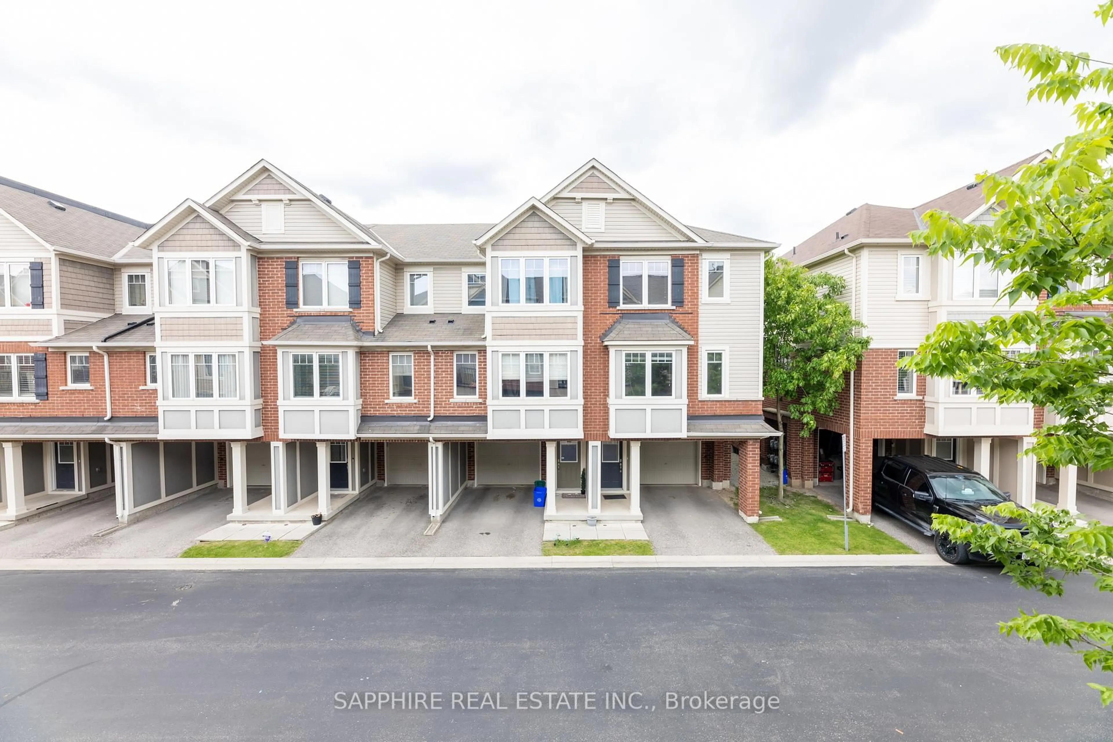 A pic from outside/outdoor area/front of a property/back of a property/a pic from drone, street for 6020 Derry Rd #79, Milton Ontario L9T 8L6