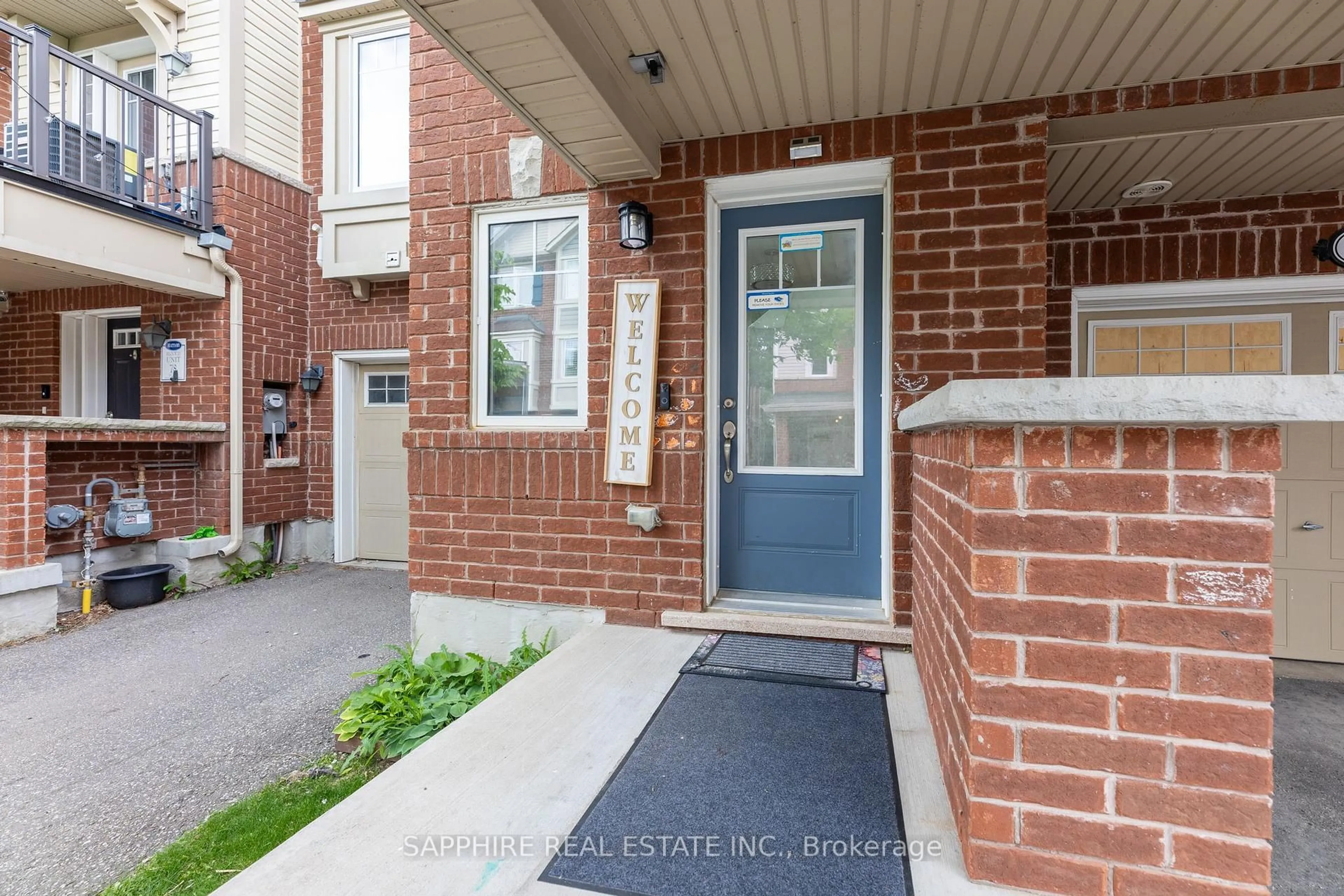 Indoor entryway for 6020 Derry Rd #79, Milton Ontario L9T 8L6
