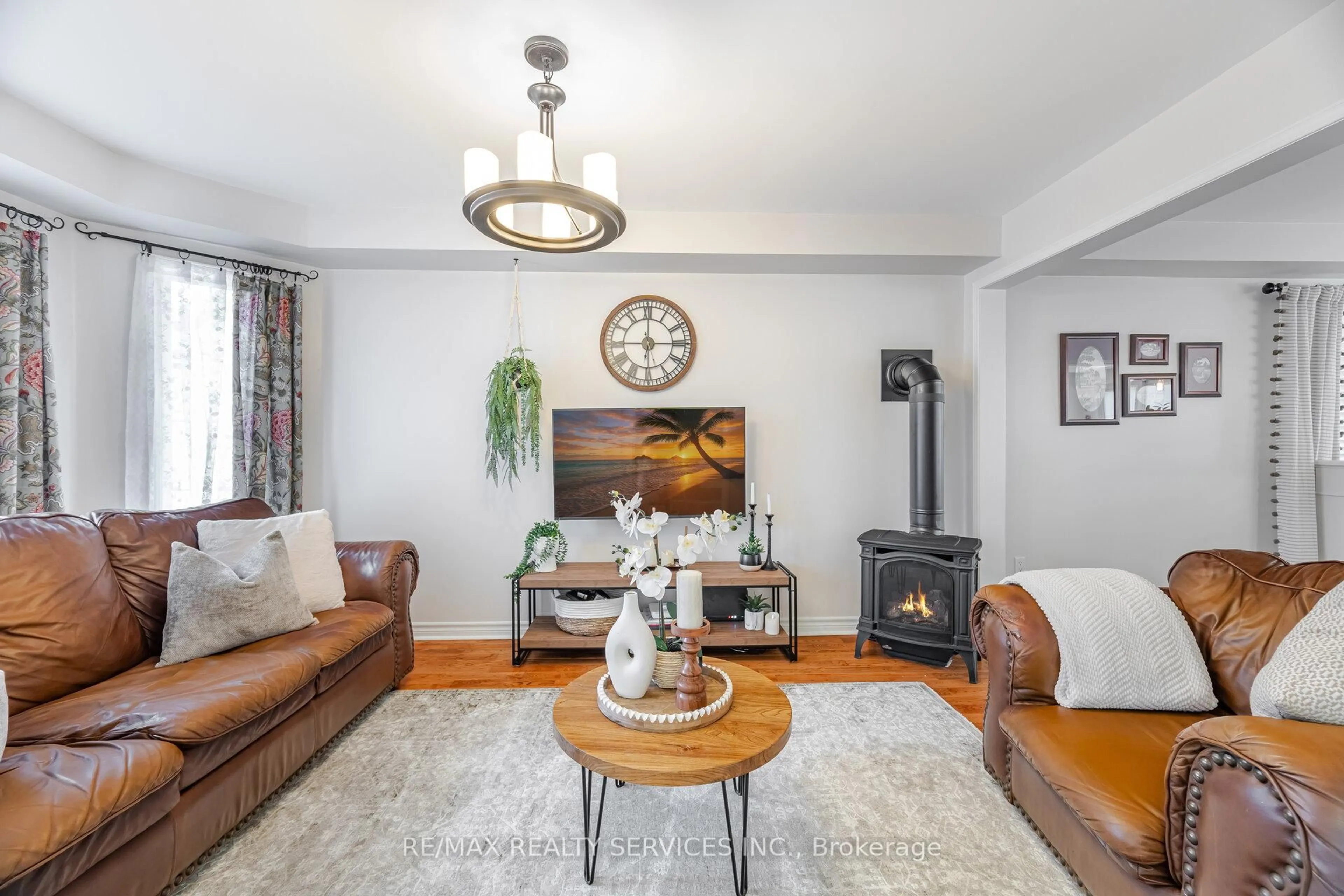 Living room with furniture, unknown for 51 LORMEL Gate, Brampton Ontario L7A 2R6