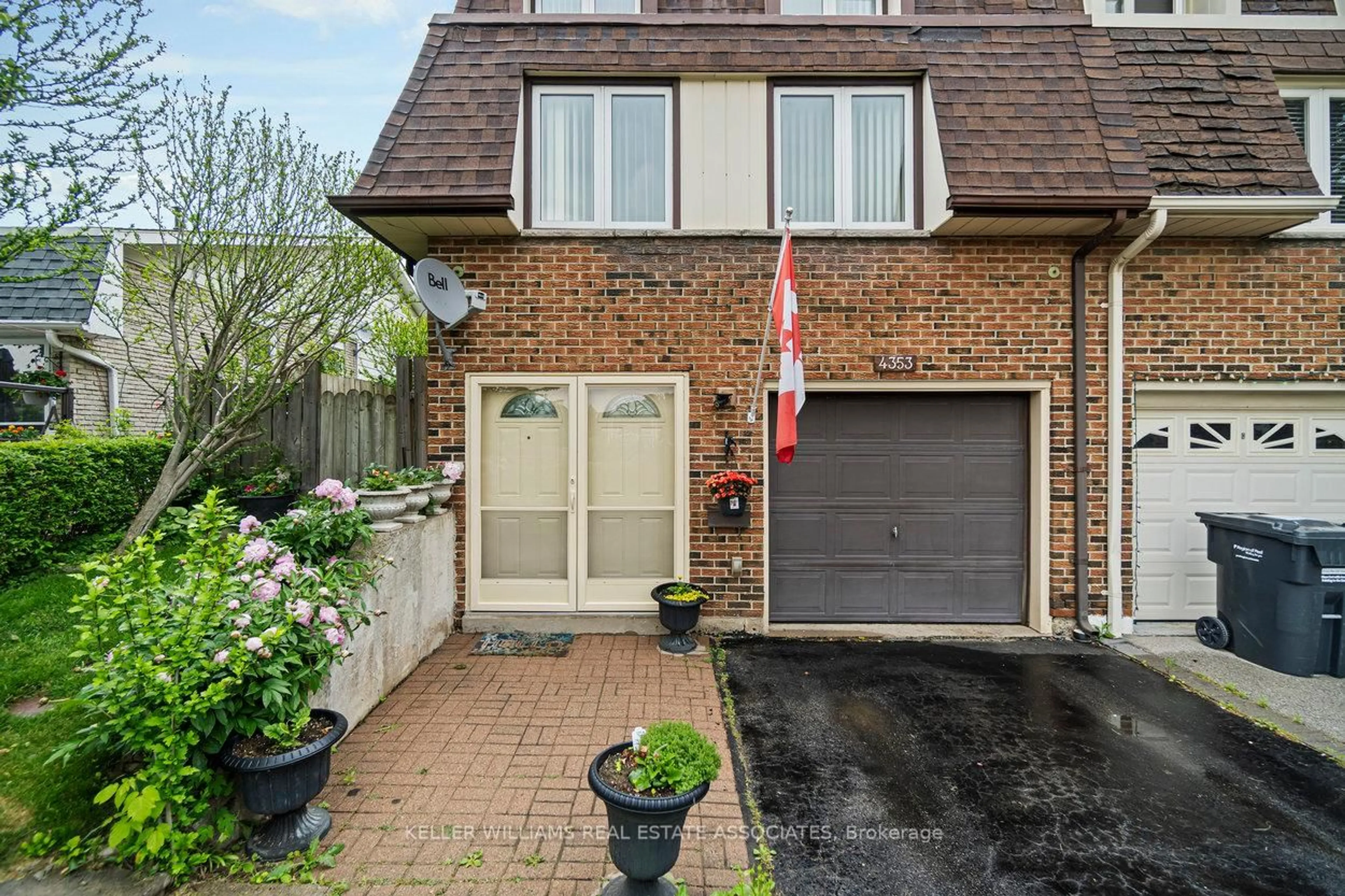 Home with brick exterior material, street for 4353 Brandon Gate Dr, Mississauga Ontario L4T 3K6