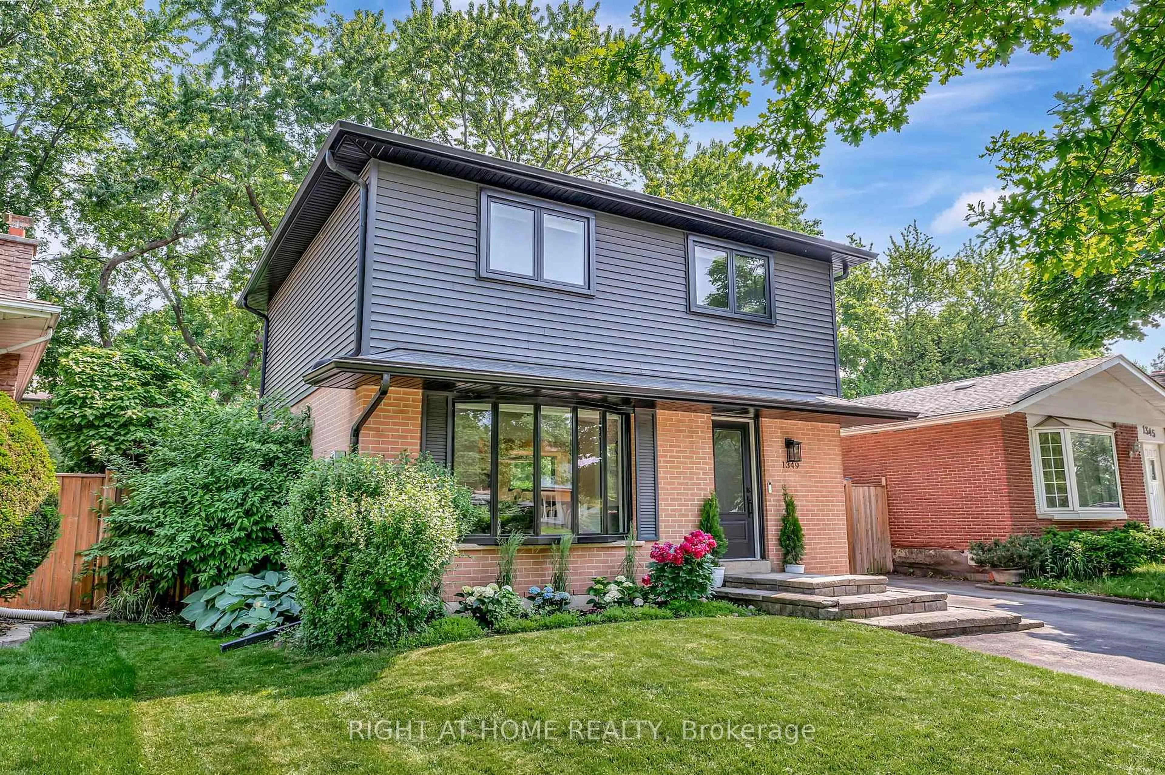 Home with brick exterior material, street for 1349 Oxford Ave, Oakville Ontario L6H 1T2