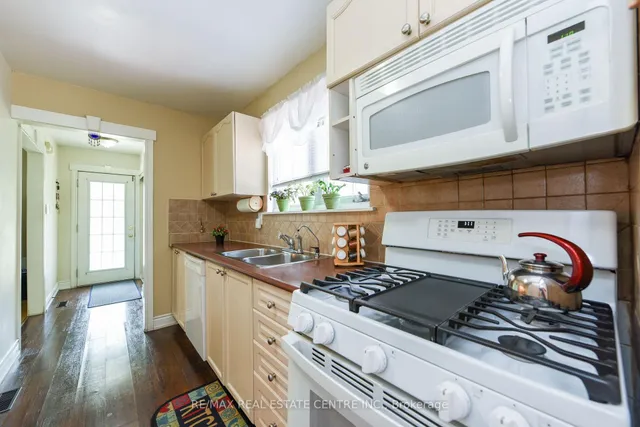 Additional image 19 of 135 Folkstone Cres