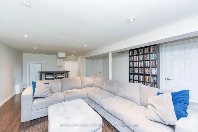 Additional image 5 of 135 Folkstone Cres
