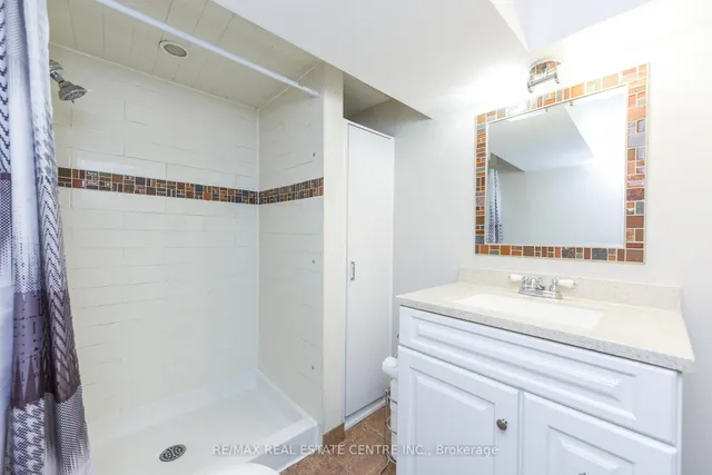 Additional image 4 of 135 Folkstone Cres