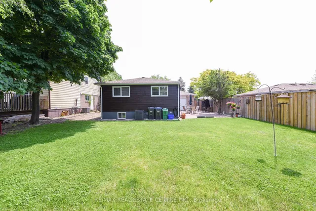 Additional image 43 of 135 Folkstone Cres
