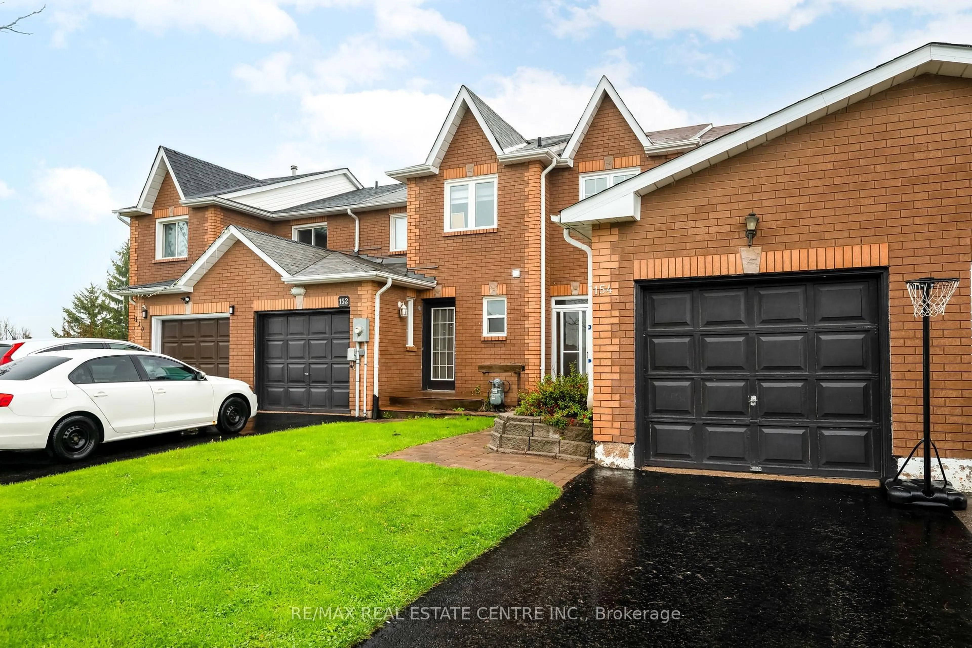 Home with brick exterior material, street for 154 Howard Cres, Orangeville Ontario L9W 4W3