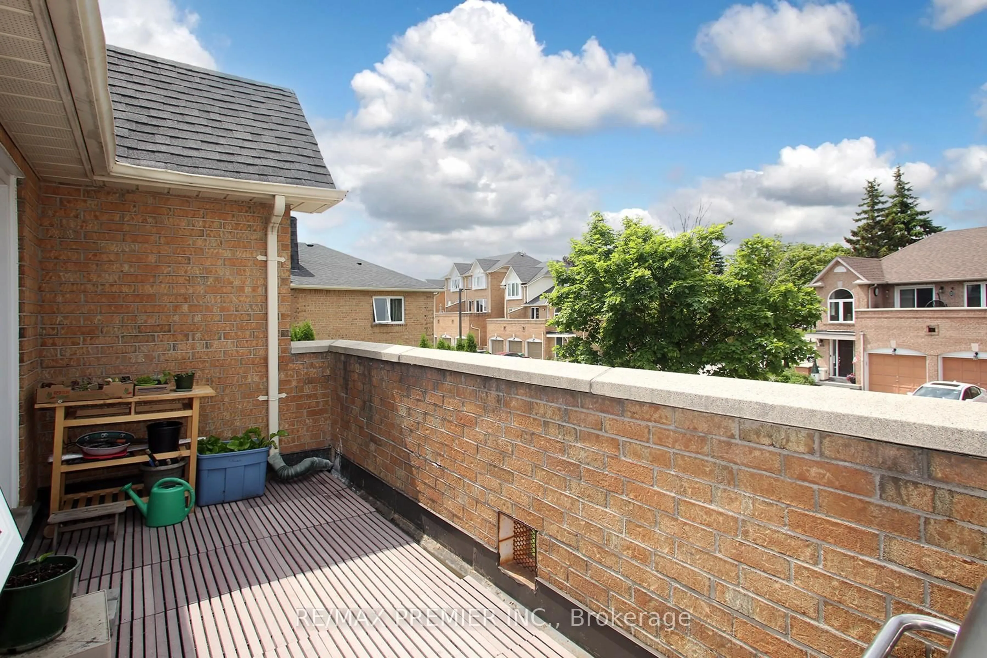 A pic from outside/outdoor area/front of a property/back of a property/a pic from drone, city buildings view from balcony for 45 Bristol Rd #37, Mississauga Ontario L4Z 3P5