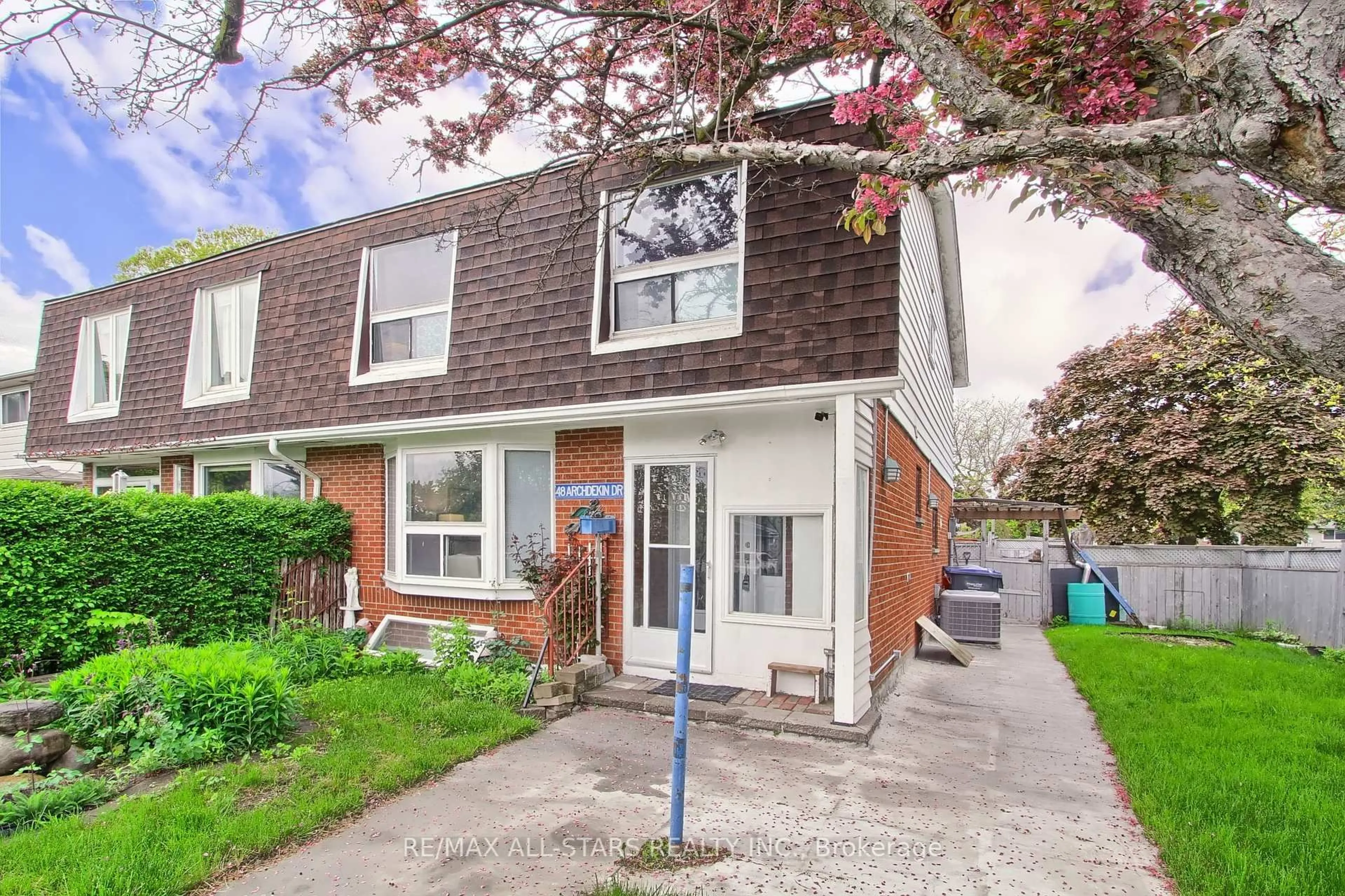 Unknown for 48 Archdekin Dr, Brampton Ontario L6V 1Y4