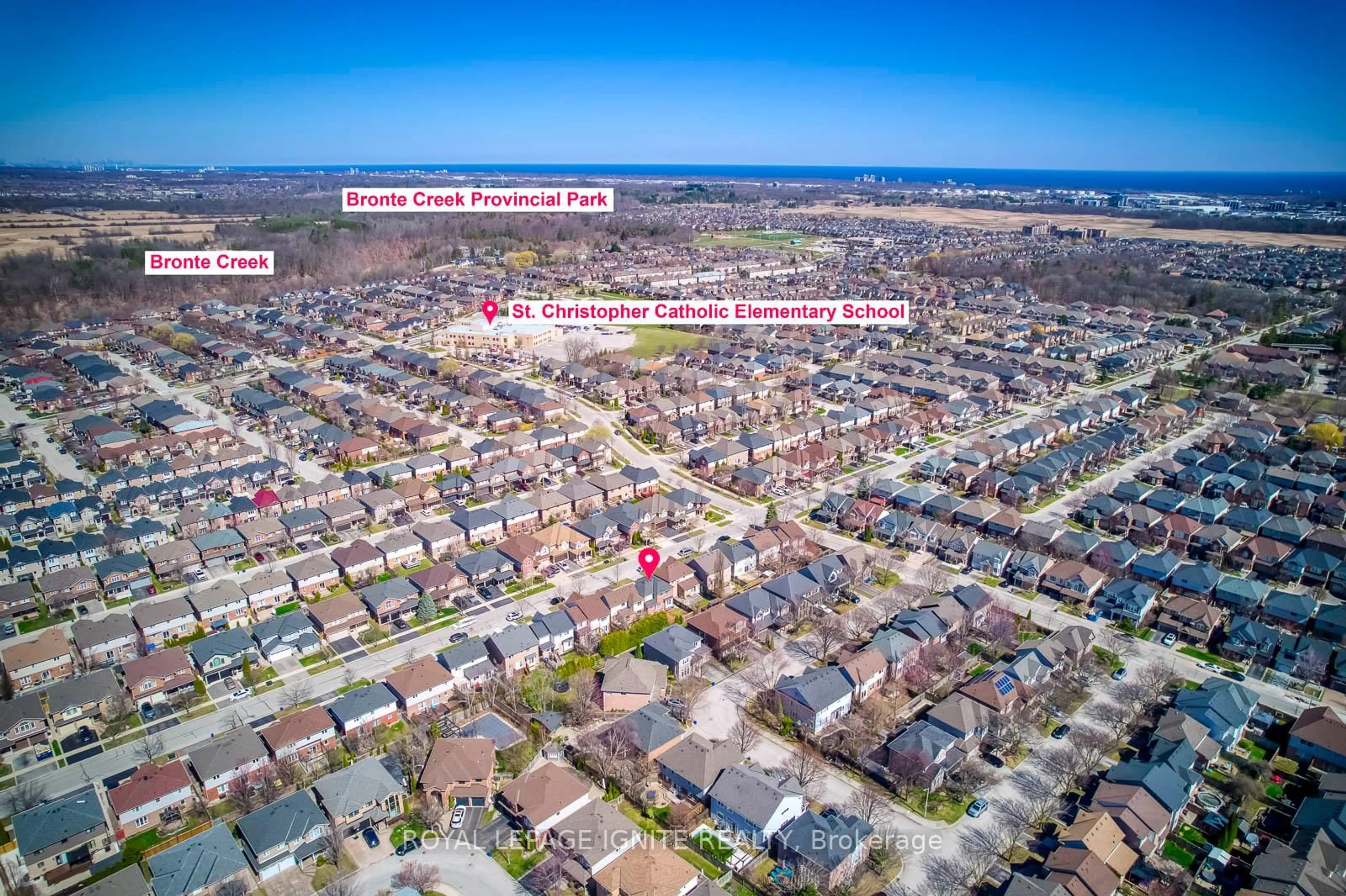 A pic from outside/outdoor area/front of a property/back of a property/a pic from drone, street for 2390 Orchard Rd, Burlington Ontario L7L 6N6