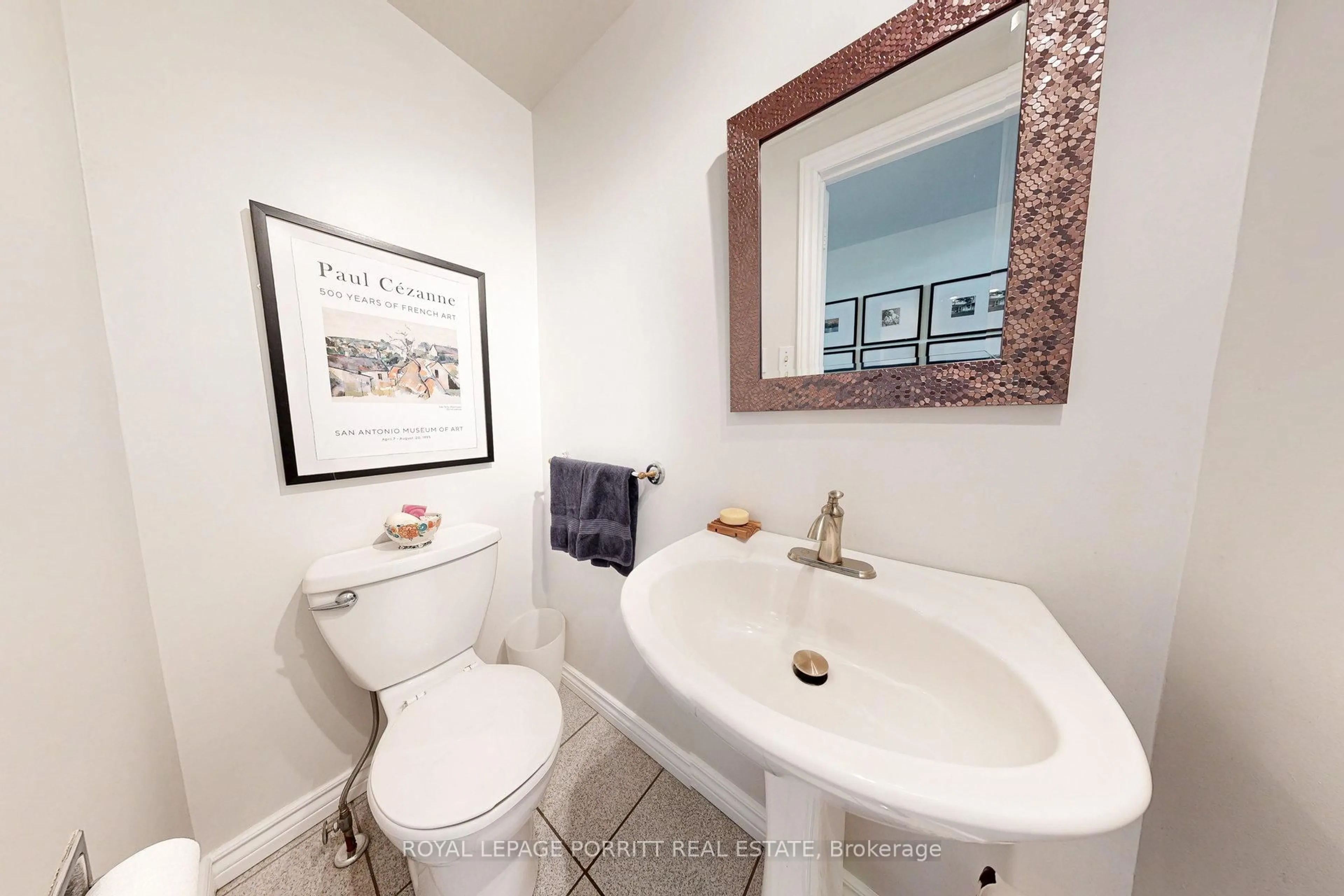 Standard bathroom, ceramic/tile floor for 3395 Cliff Rd #41, Mississauga Ontario L5A 3M7