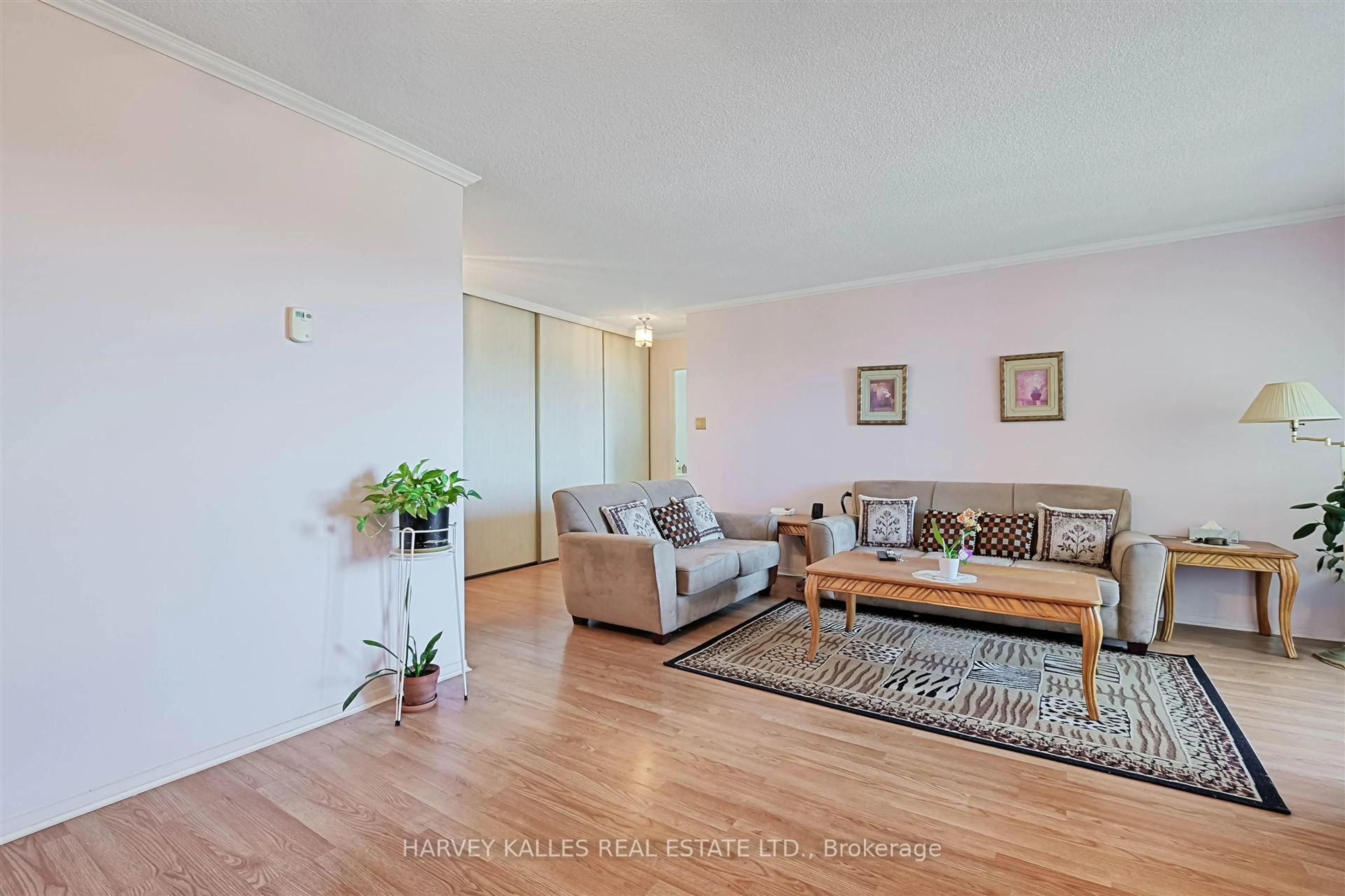 Living room with furniture, unknown for 2929 Aquitaine Ave #916, Mississauga Ontario L5N 2C7