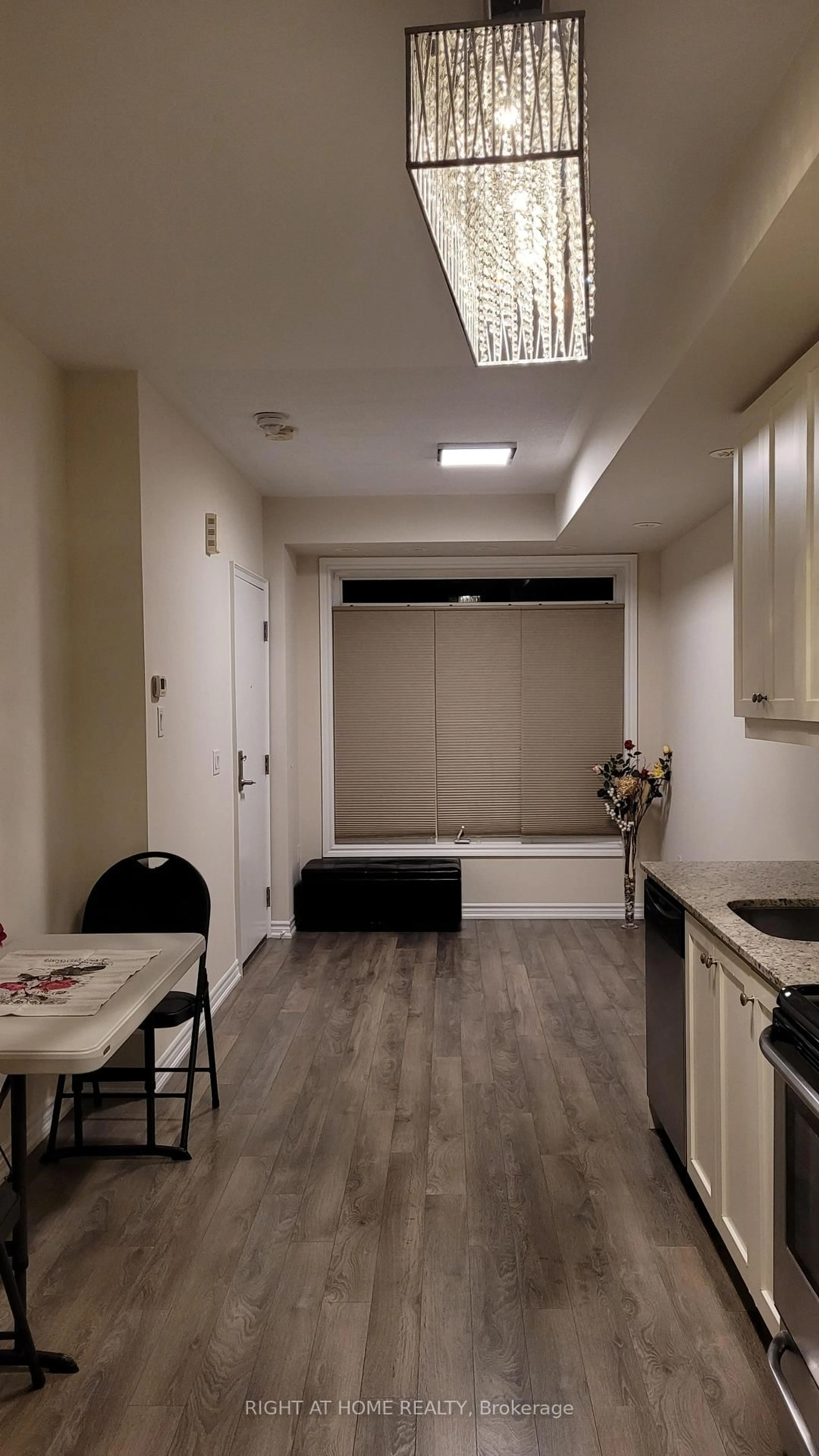 A pic of a room for 380 Hopewell Ave #229, Toronto Ontario M6E 2S2