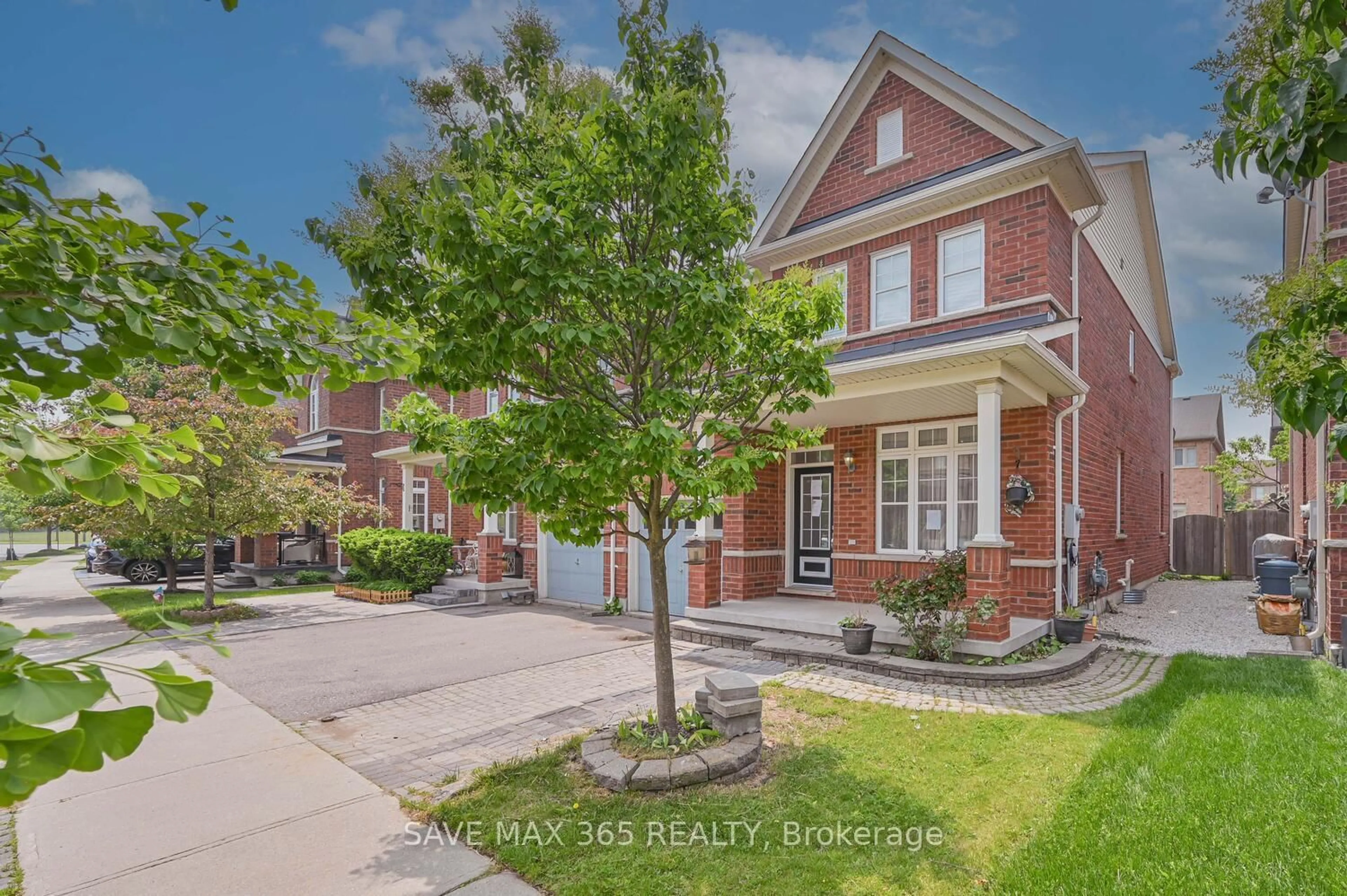 Home with brick exterior material, street for 330 Giddings Cres, Milton Ontario L9T 7A4
