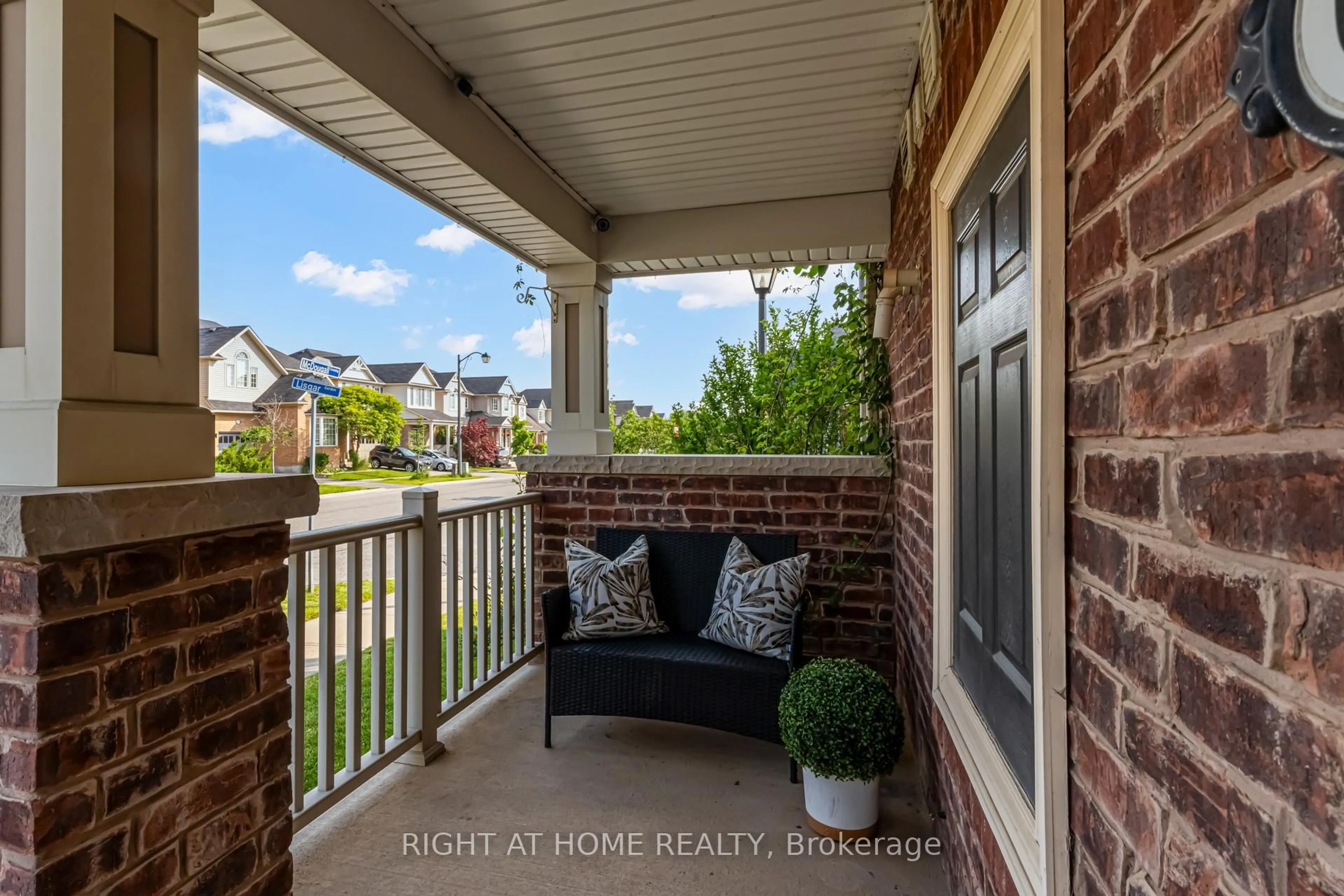 Unknown for 664 Scott Blvd, Milton Ontario L9T 0P3