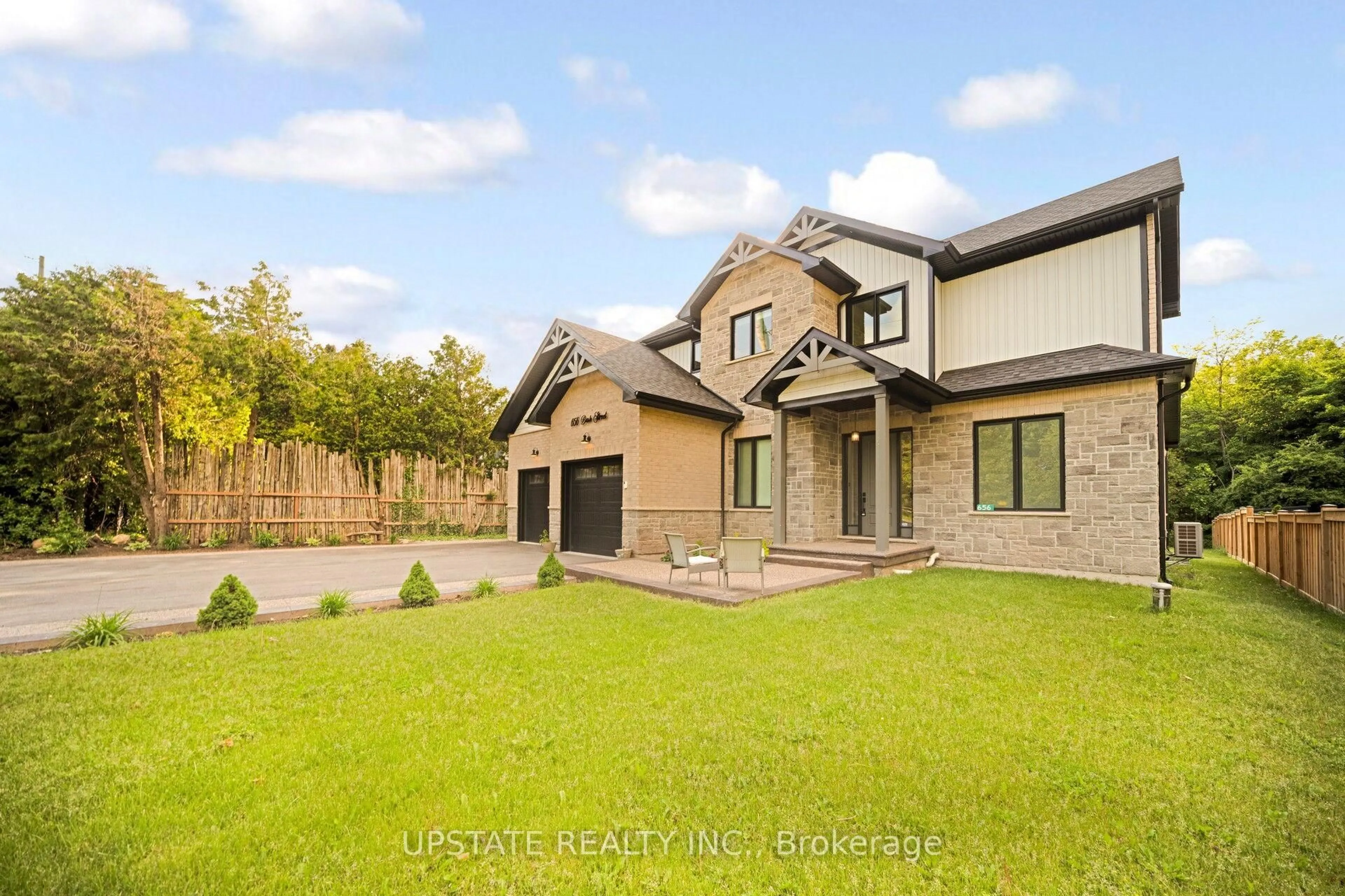 Home with brick exterior material, street for 656 Bush St, Caledon Ontario L7K 0E5
