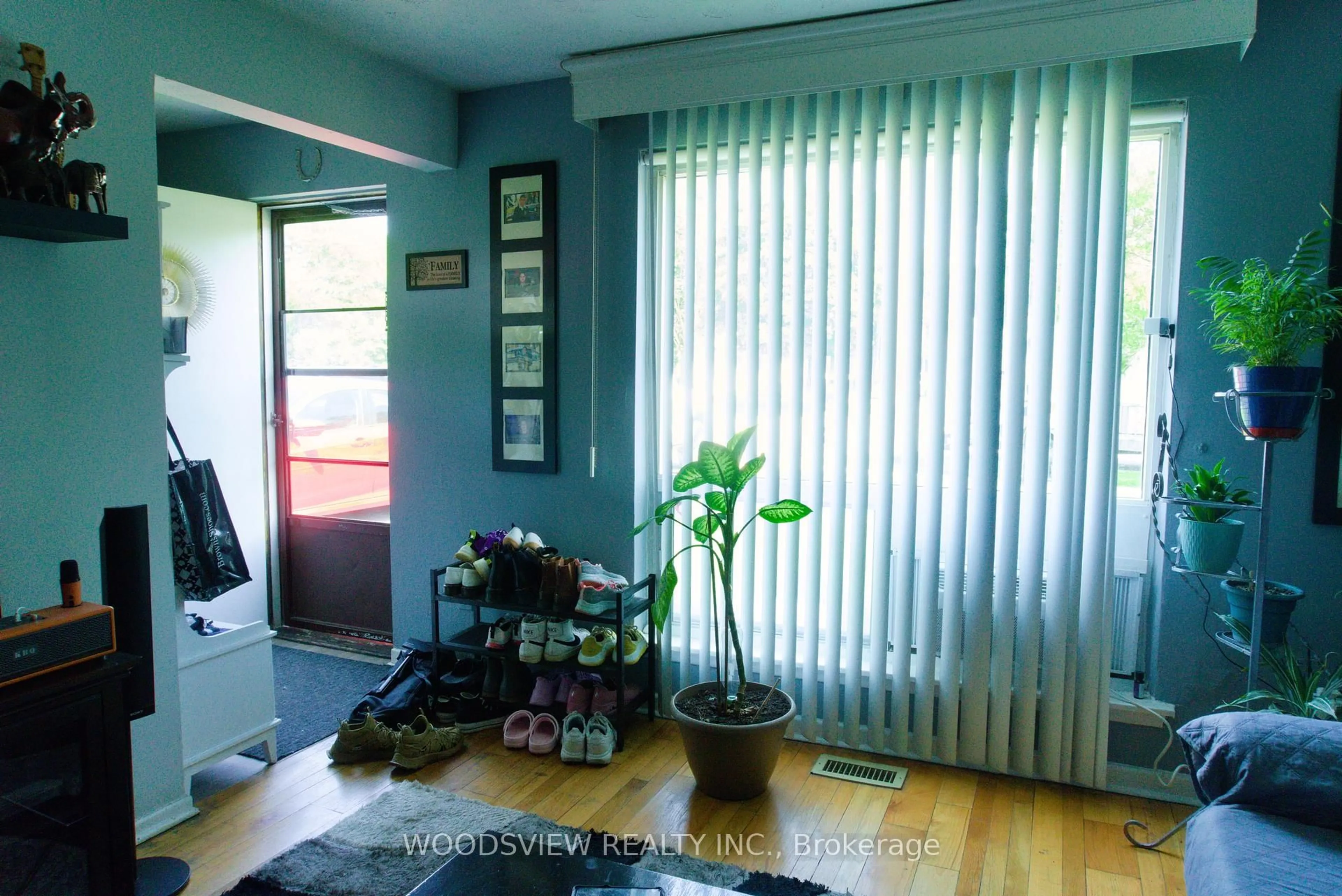 Unknown for 56 Lightwood Dr, Toronto Ontario M9V 2Z2