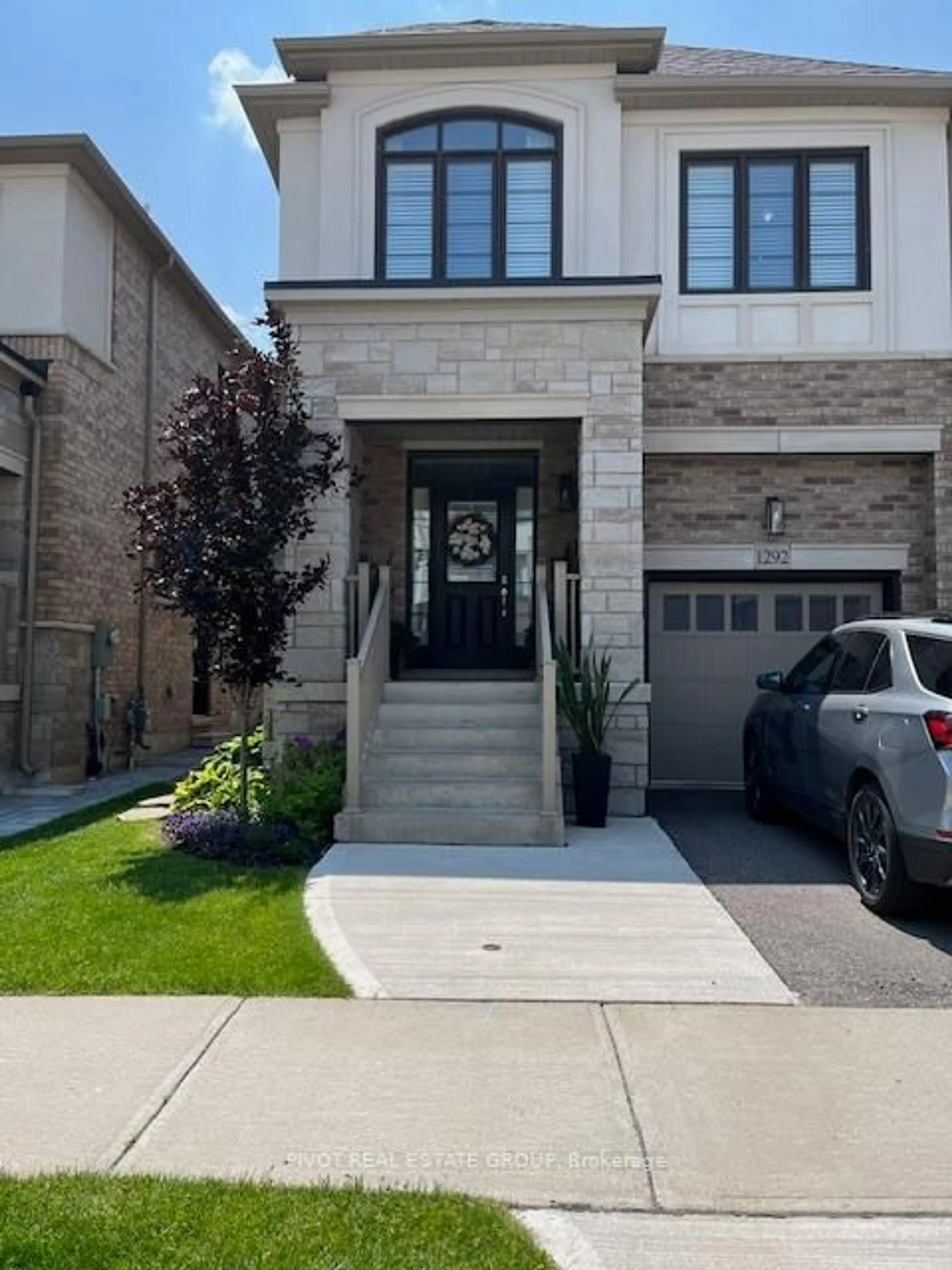 Home with brick exterior material, street for 1292 Clarriage Crt, Milton Ontario L9E 1J4