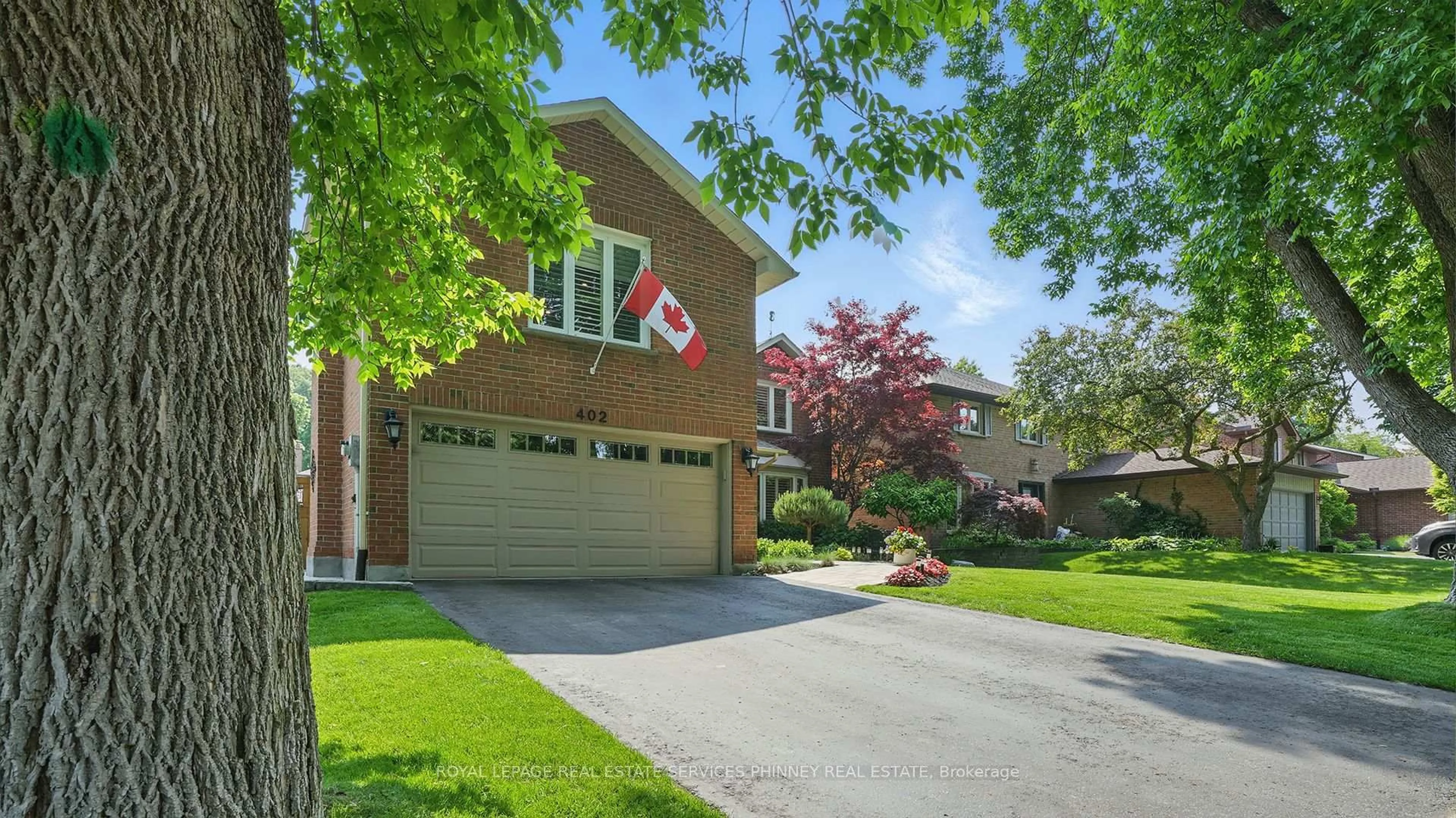 Home with brick exterior material, street for 402 Barclay Cres, Oakville Ontario L6J 6H9