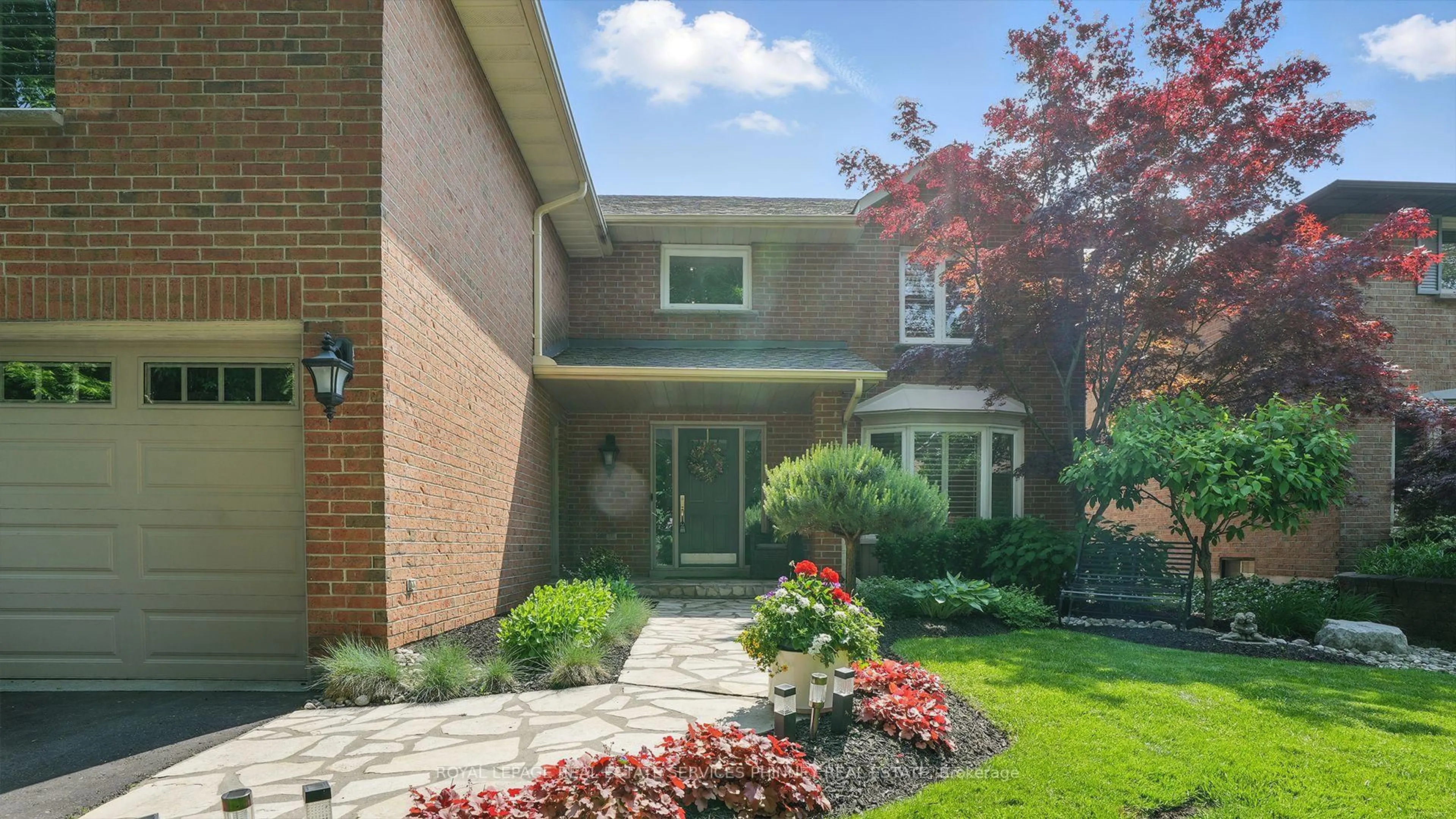 Home with brick exterior material, street for 402 Barclay Cres, Oakville Ontario L6J 6H9