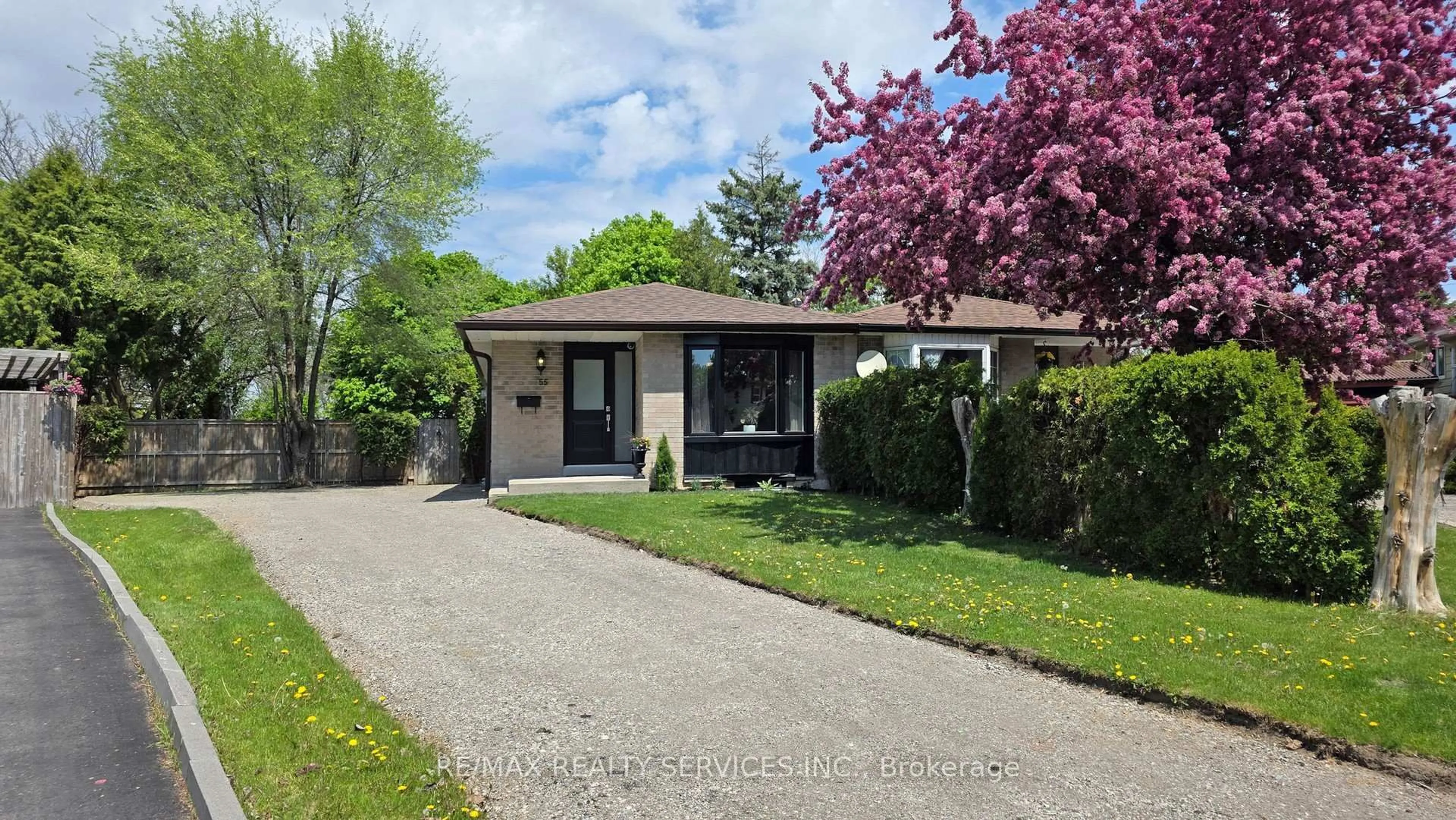 Unknown for 55 Greenwood Cres, Brampton Ontario L6S 1T2
