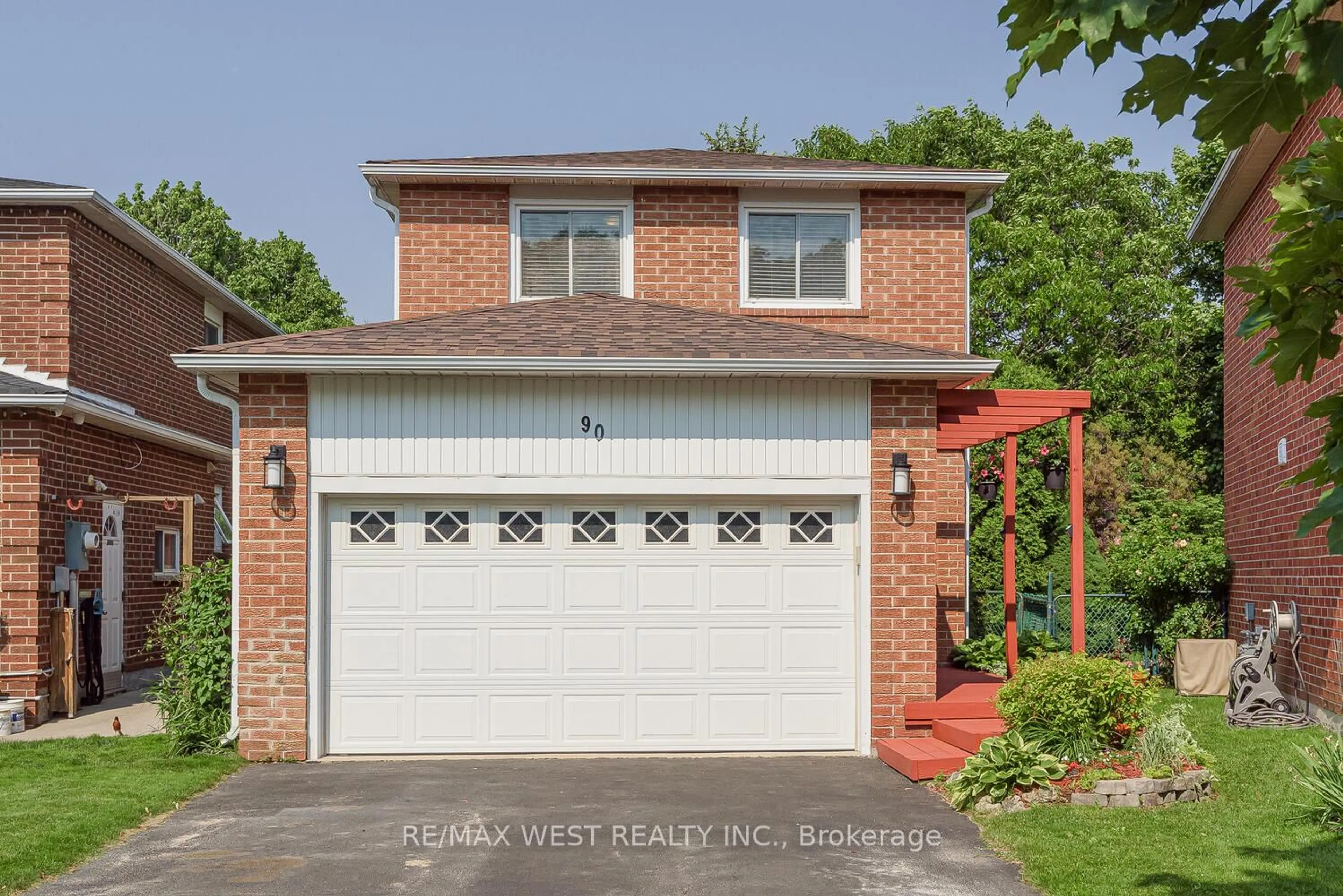 Home with brick exterior material, street for 90 Lakecrest Tr, Brampton Ontario L6Z 1S6