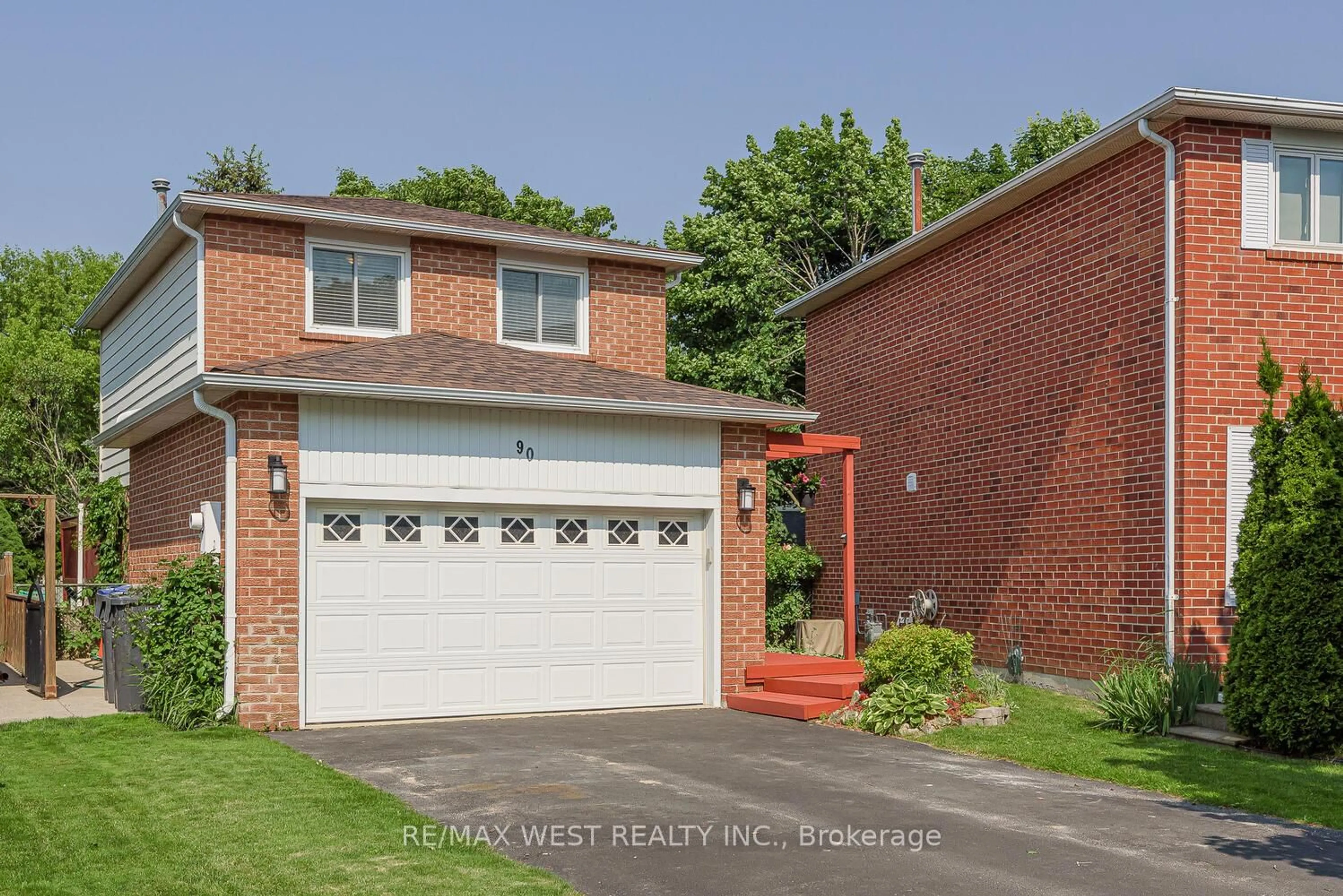 Home with brick exterior material, street for 90 Lakecrest Tr, Brampton Ontario L6Z 1S6