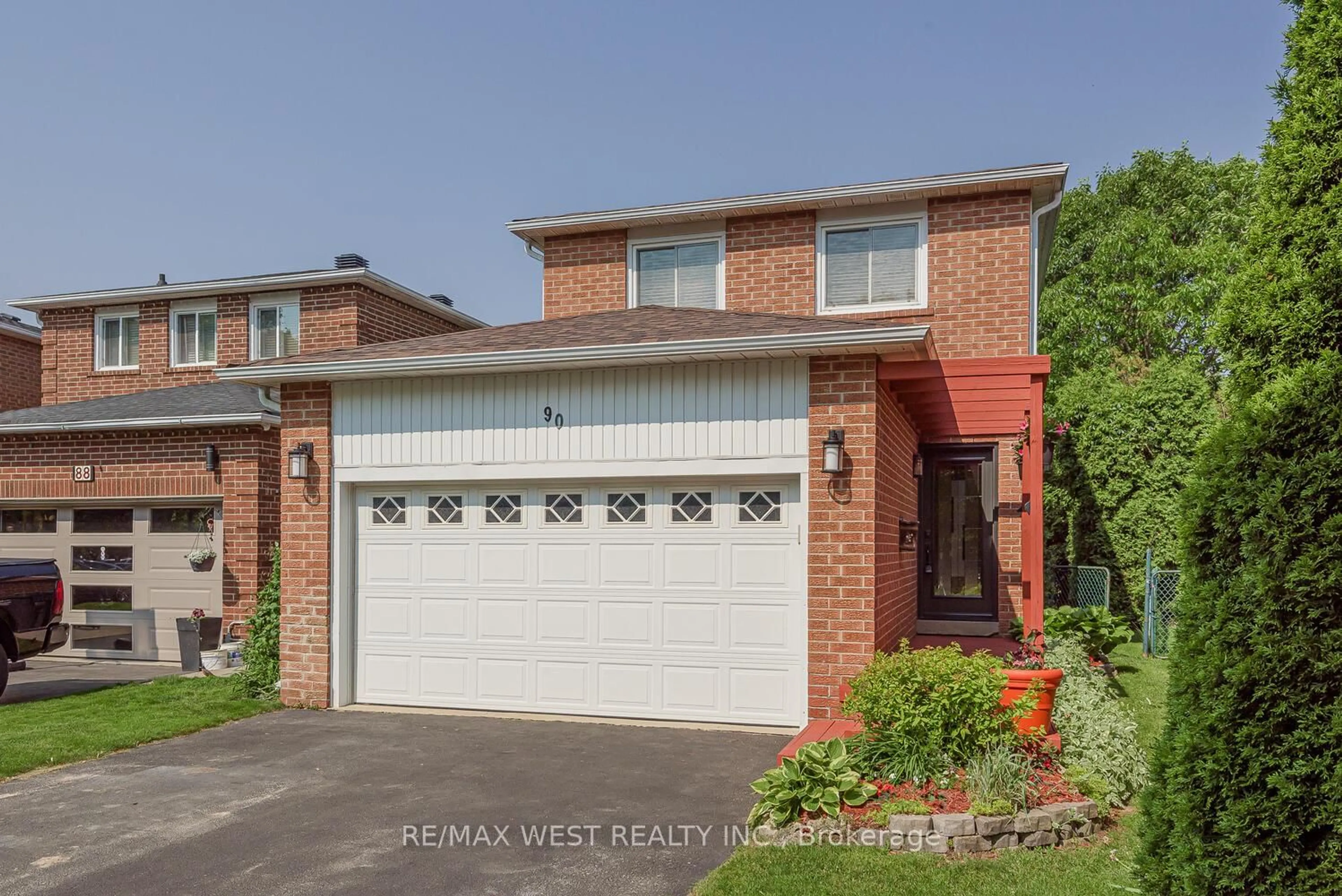Home with brick exterior material, street for 90 Lakecrest Tr, Brampton Ontario L6Z 1S6