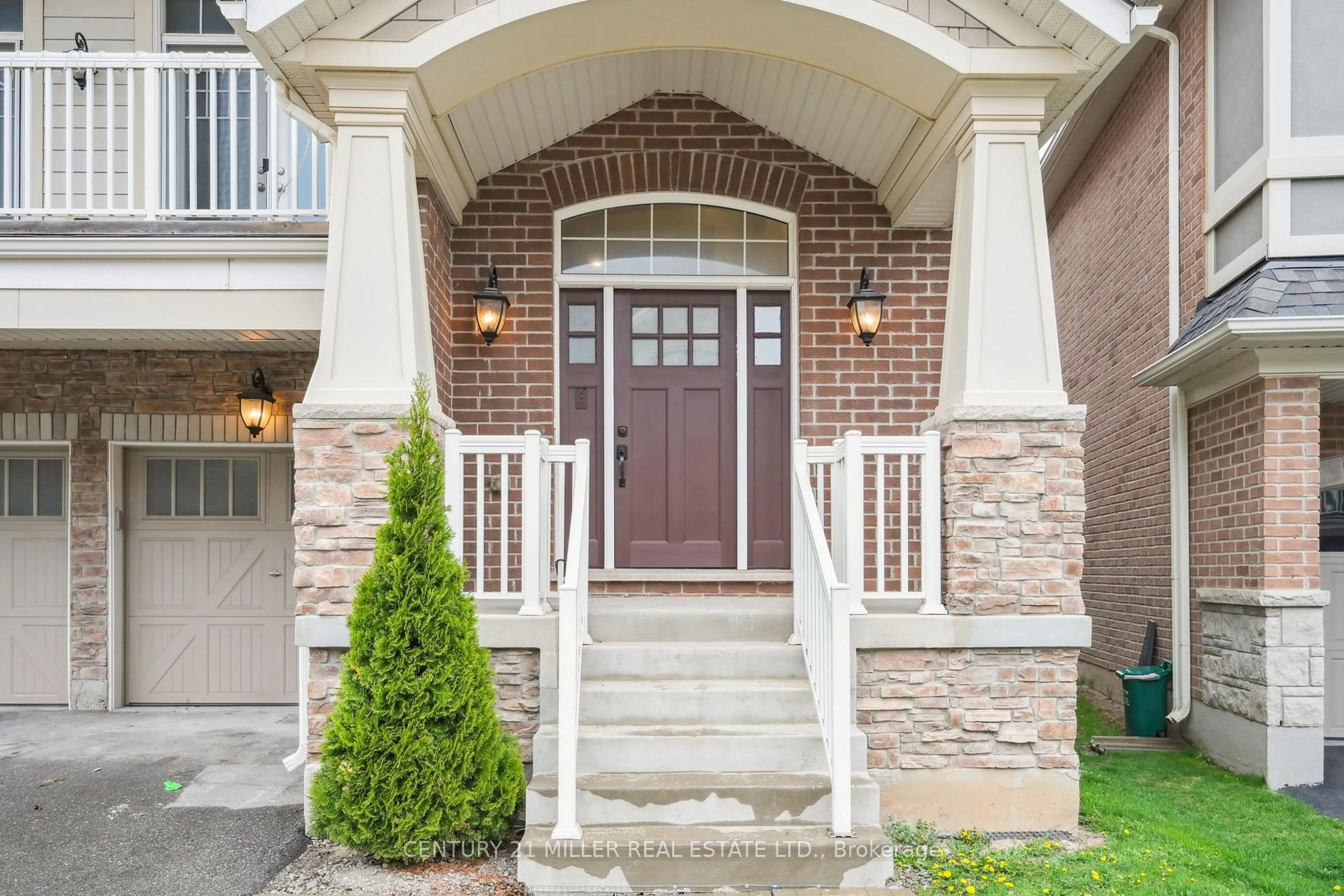 Home with brick exterior material, street for 252 Wisteria Way, Oakville Ontario L6M 1L3