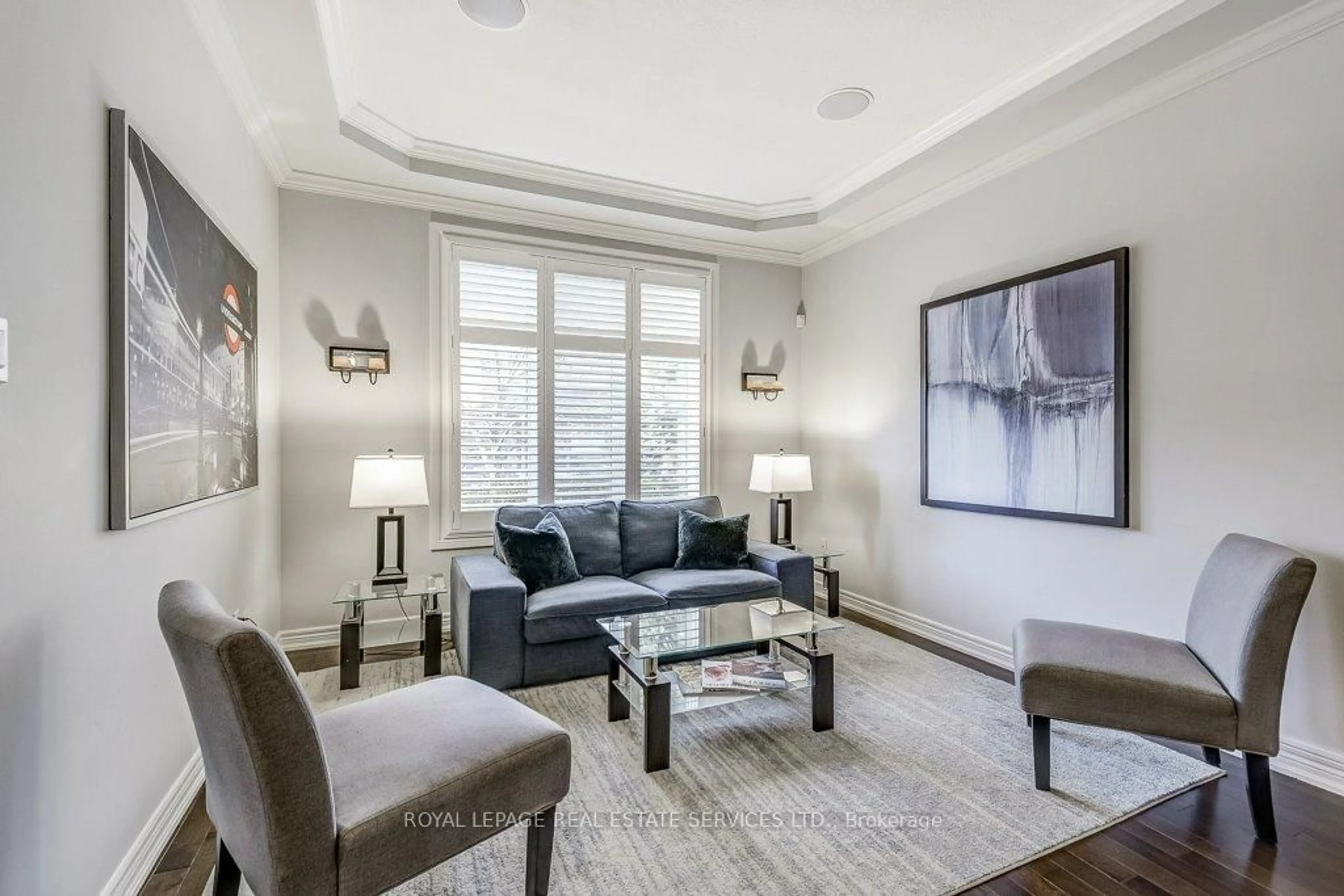 Living room with furniture, unknown for 5194 Tydman Way, Burlington Ontario L7L 7B1