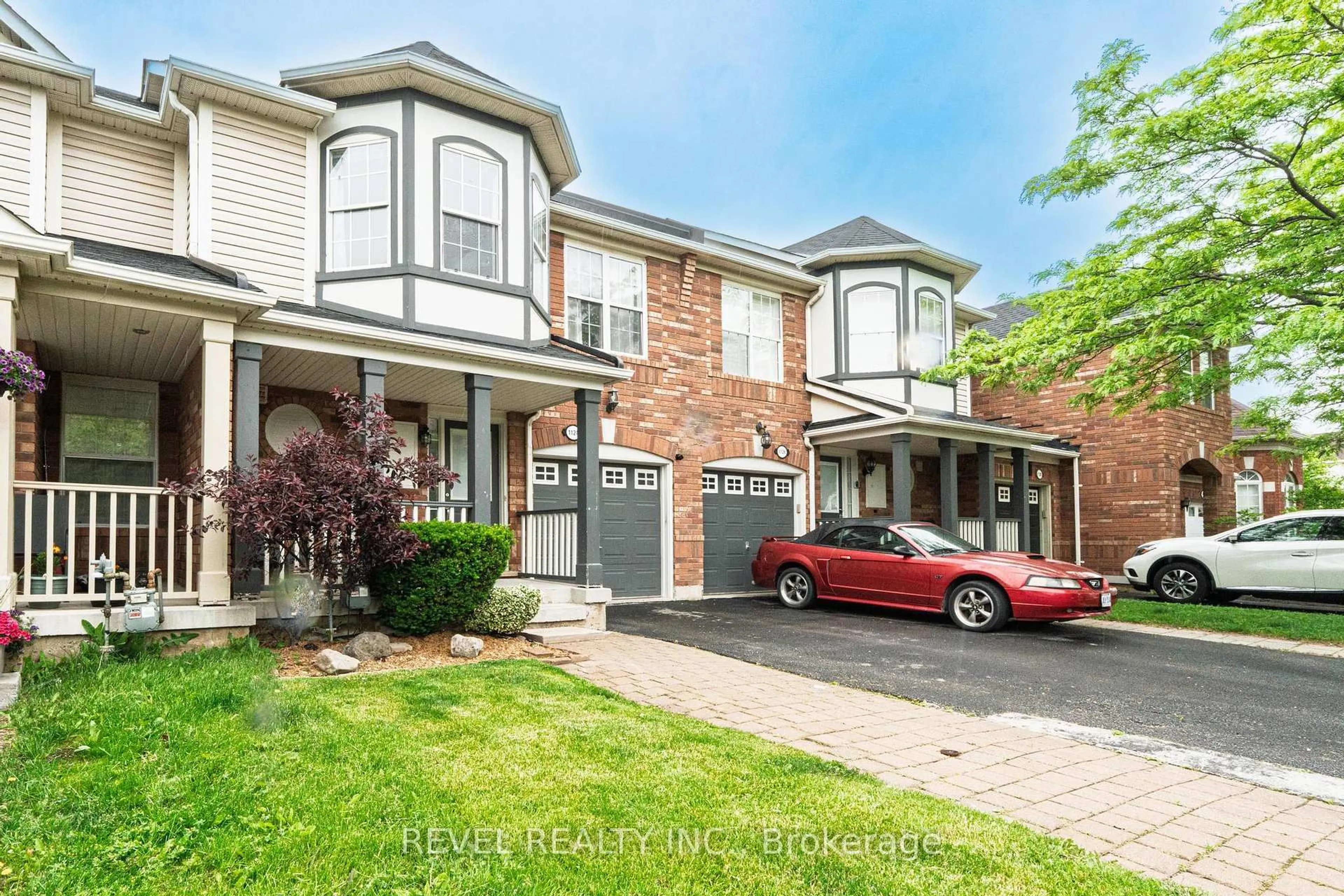 Home with brick exterior material, street for 1124 Kelly Gate, Milton Ontario L9T 6G9