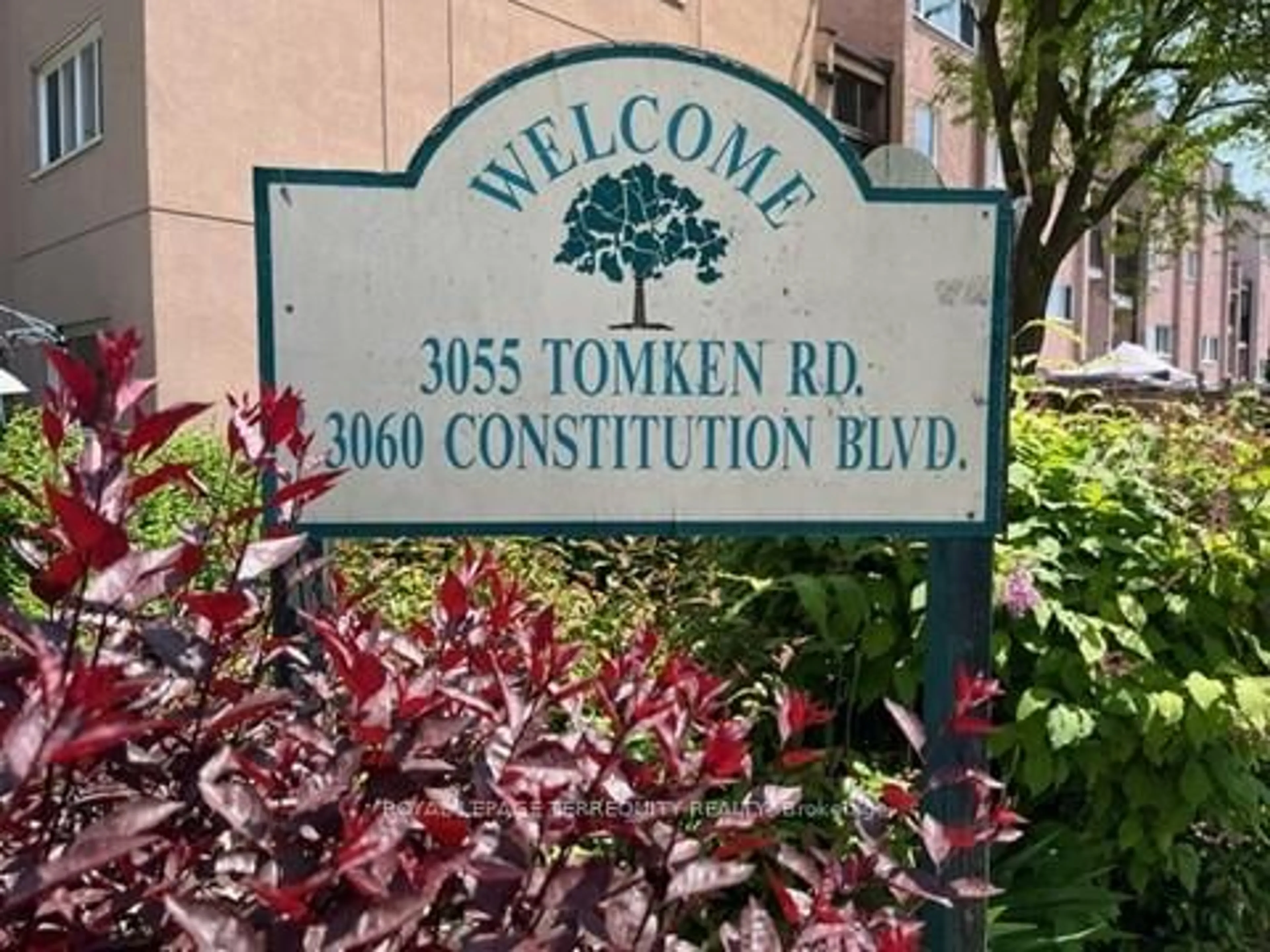 Lobby for 3055 Tomken Rd #359, Mississauga Ontario L4Y 3X9
