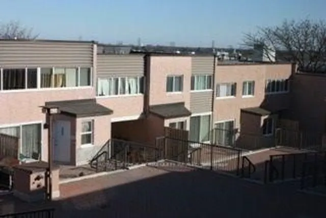 Additional property image - 3055 Tomken Rd Unit 359