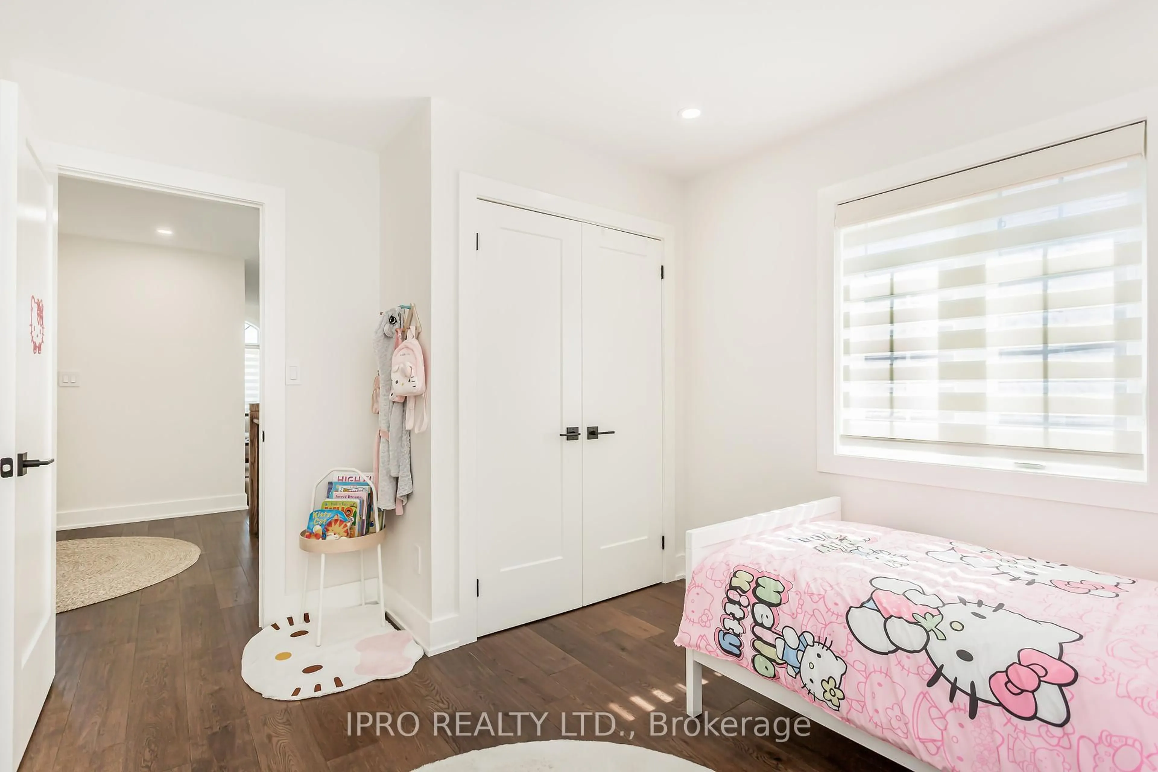 A pic of a room for 3437 Park Heights Way, Mississauga Ontario L5M 0V5