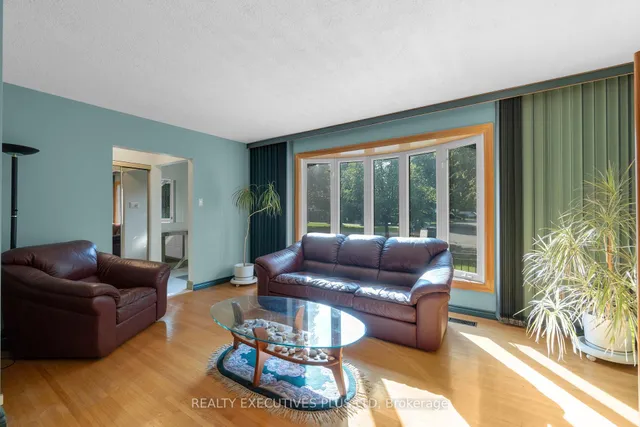Additional image 29 of 23 Brookdale Cres