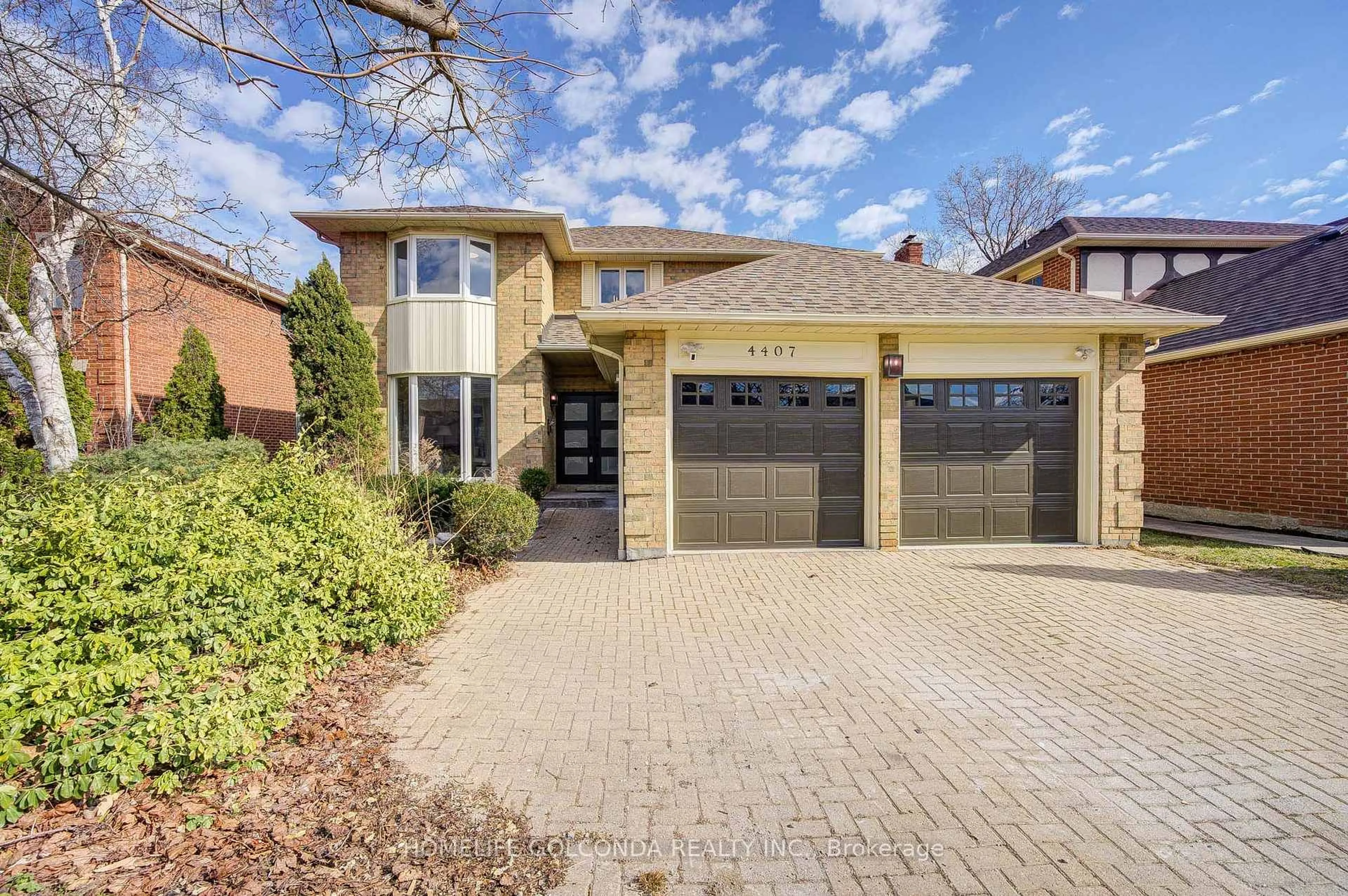 Home with brick exterior material, street for 4407 Beacon Lane, Mississauga Ontario L5C 4K1