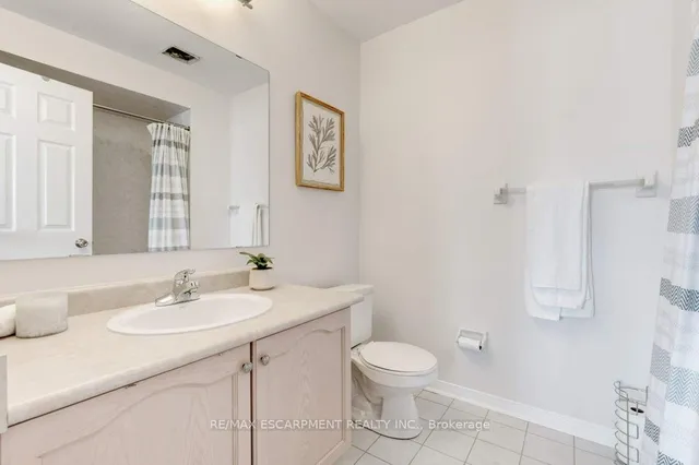Additional property image - 5090 Fairview St Unit 40
