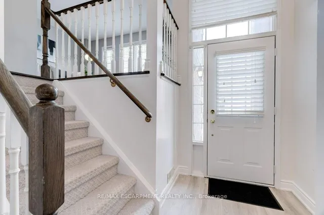 Additional property image - 5090 Fairview St Unit 40