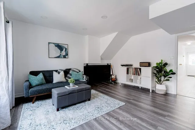 Additional property image - 5090 Fairview St Unit 40