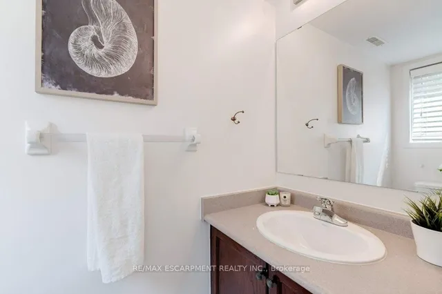 Additional property image - 5090 Fairview St Unit 40