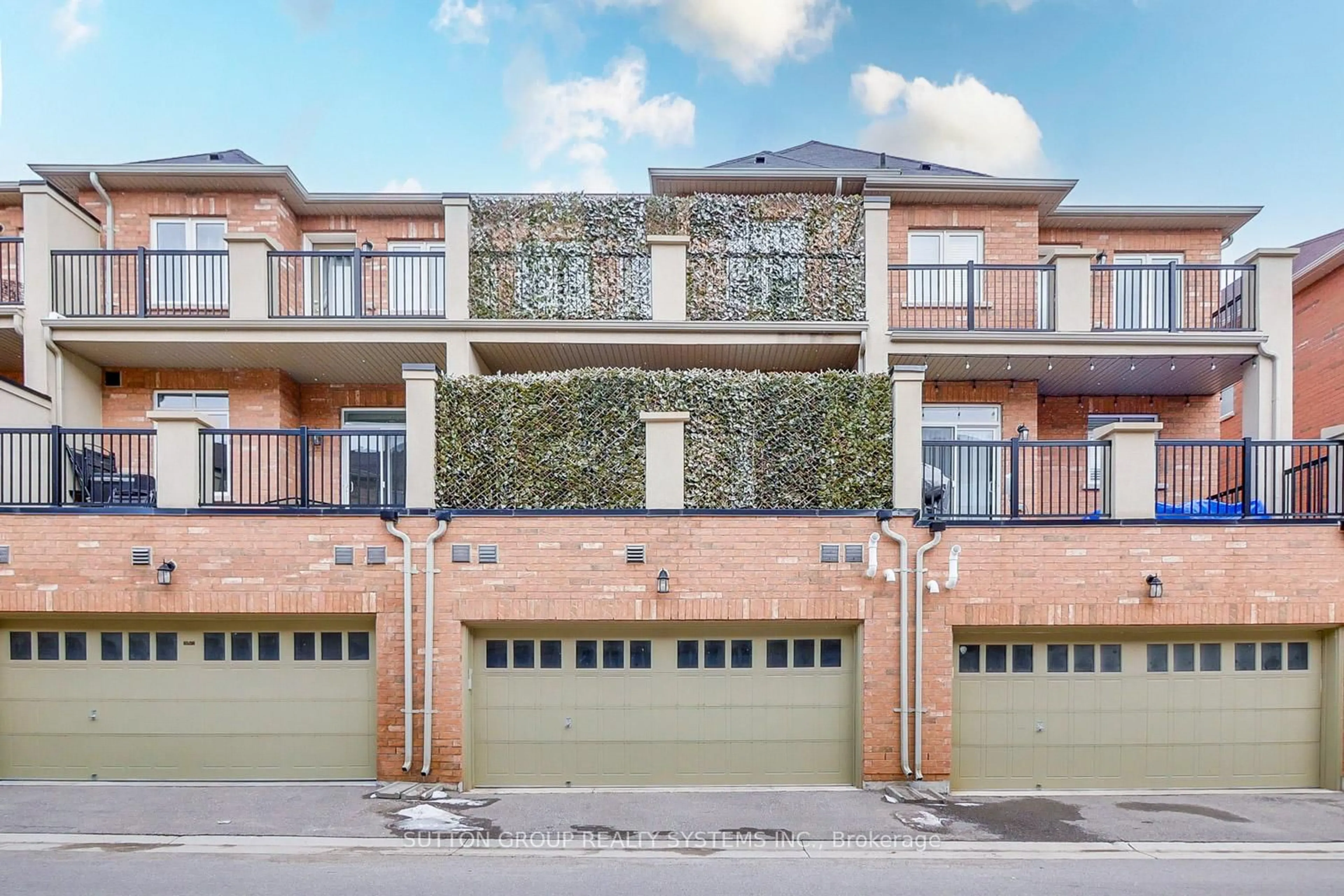 Home with brick exterior material, street for 3060 Eberly Woods Dr, Oakville Ontario L6M 0T5